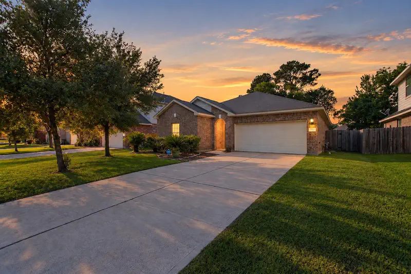 25531 Forest Springs Lake — photo
