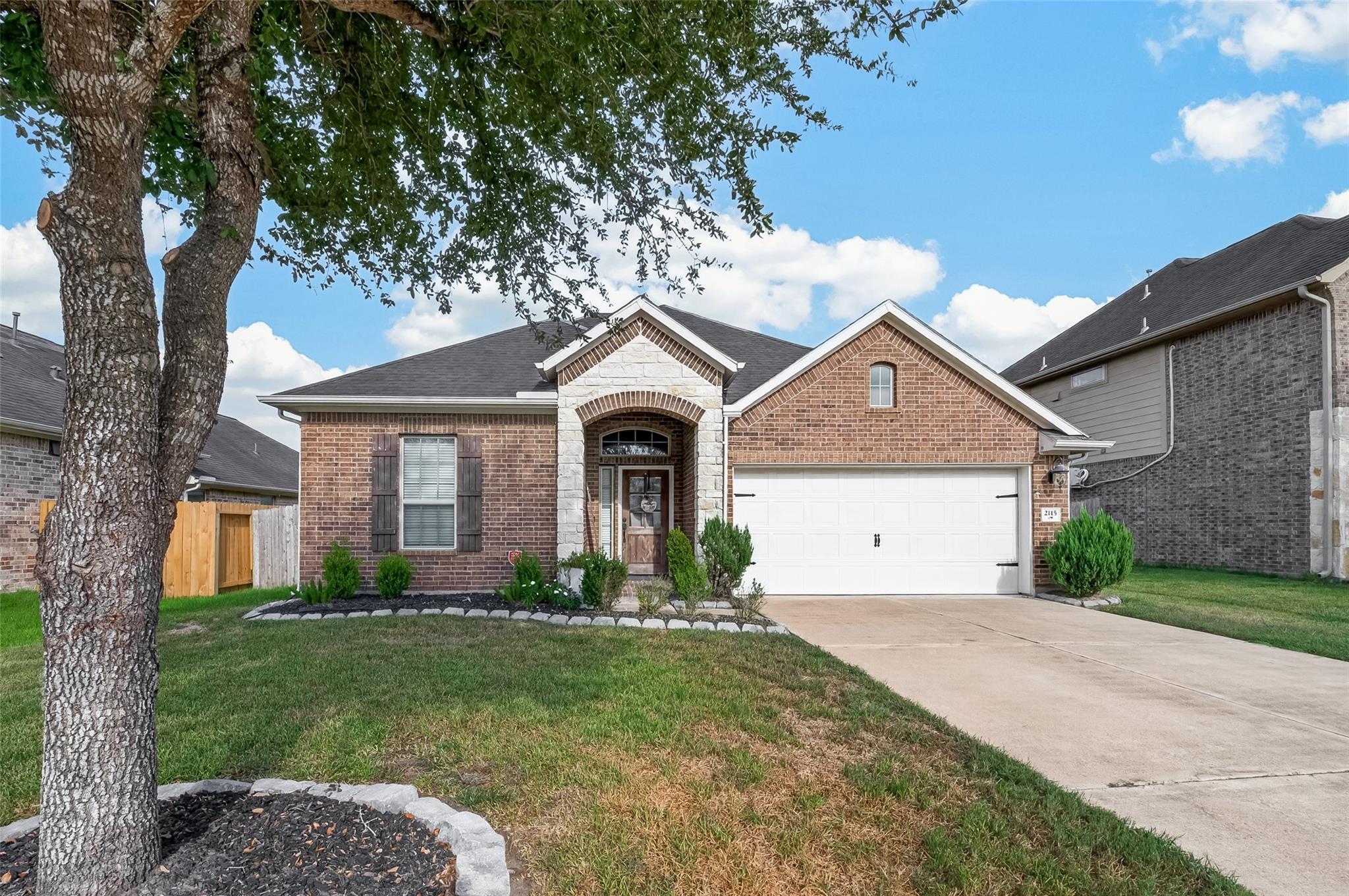 2115 Rolling Hills Drive — photo