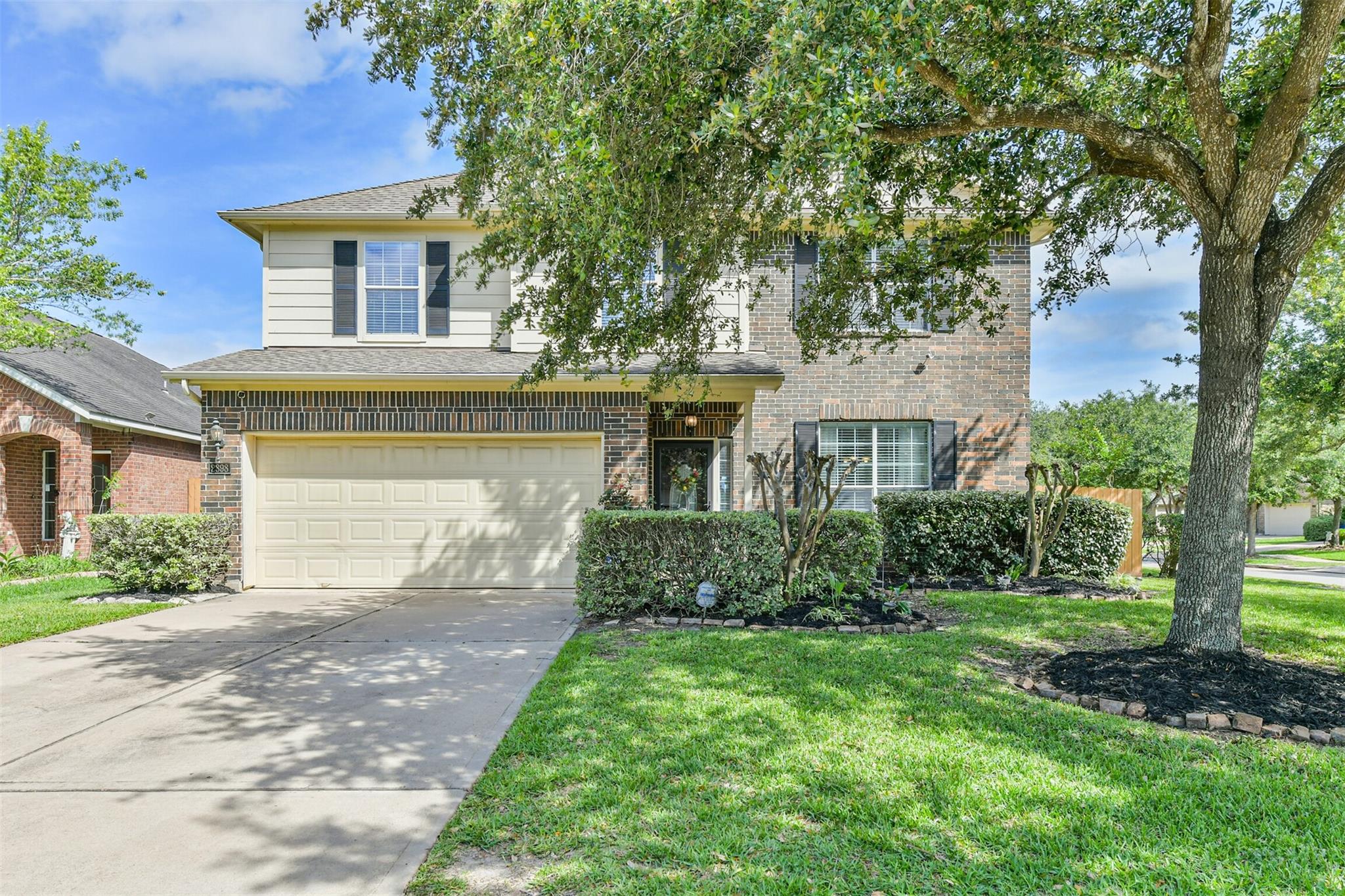 2898 Pescara Court — photo