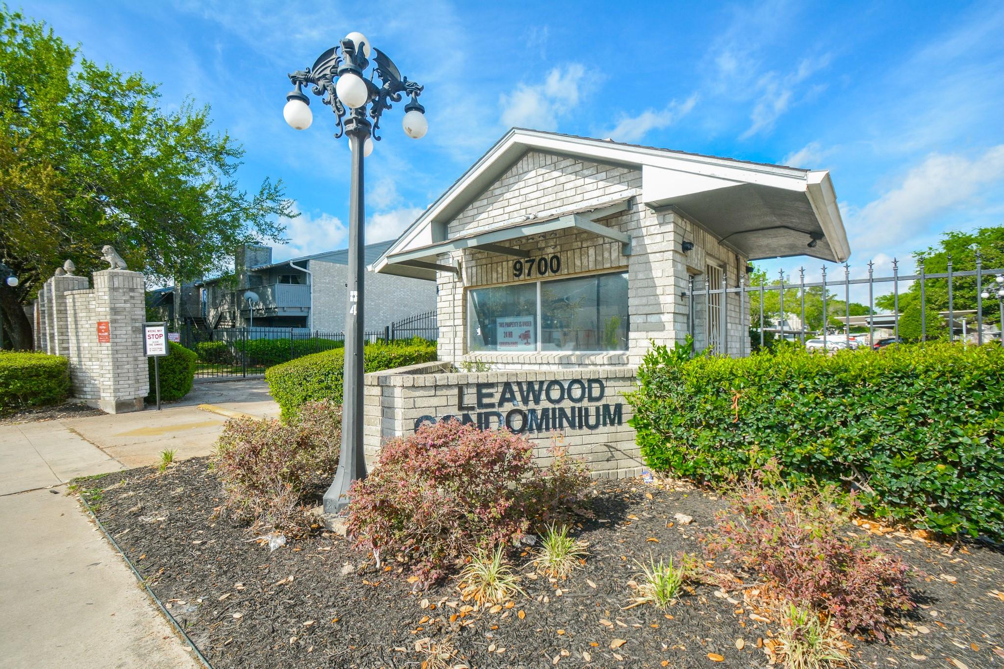 9700 Leawood Boulevard #1601 — photo