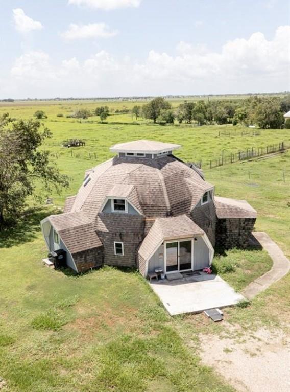 503 Rabbit Run Road, Victoria, TX 77905 — photo 2