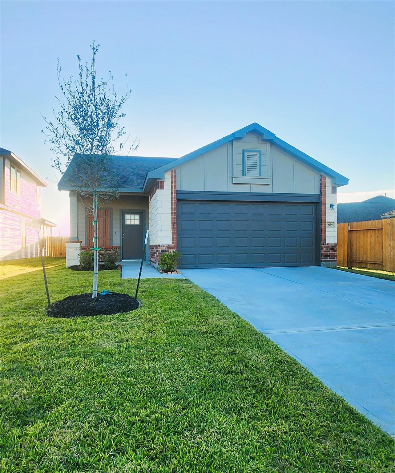 207 Tejas Village Parkway — photo