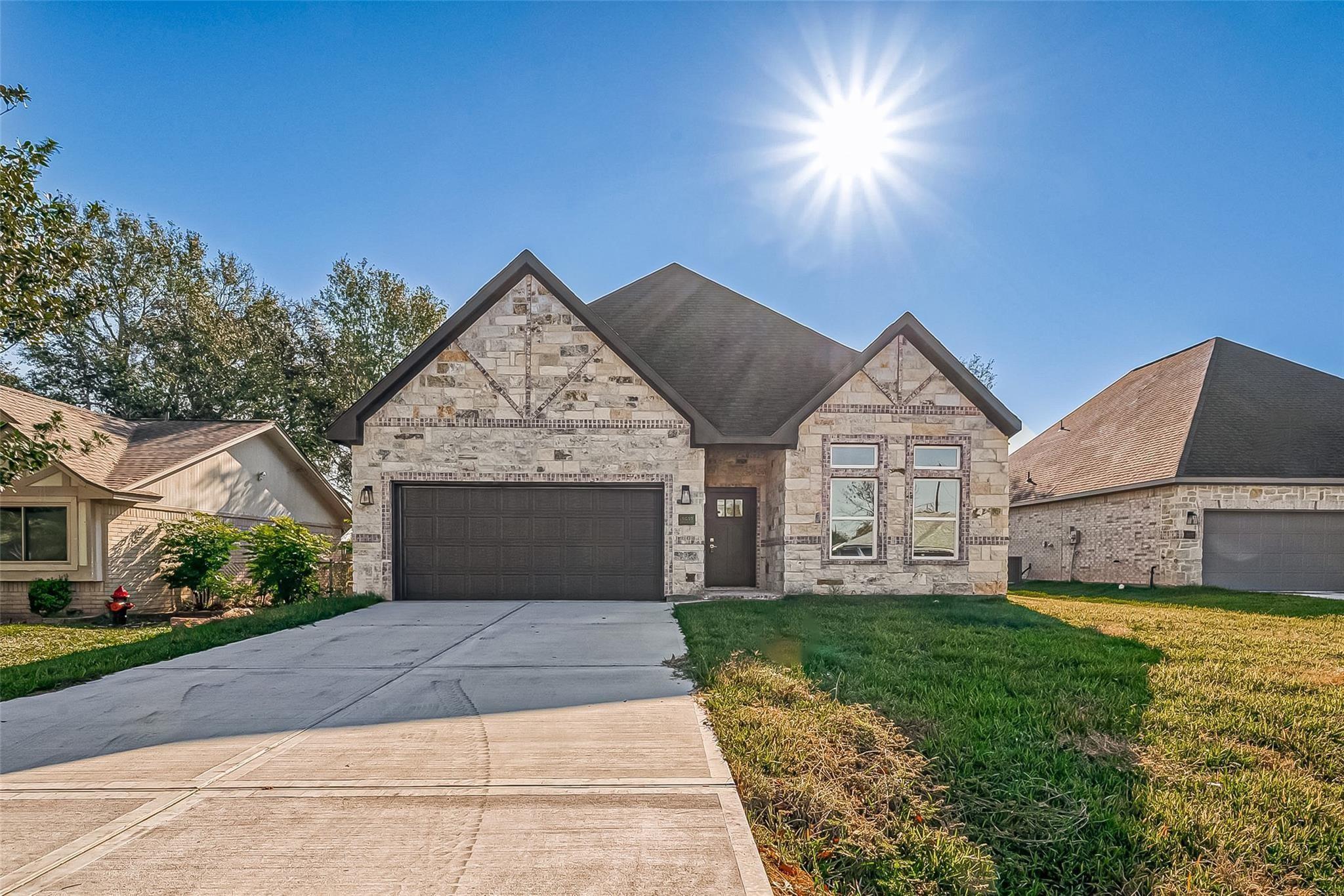 3635 Needville Avenue — photo