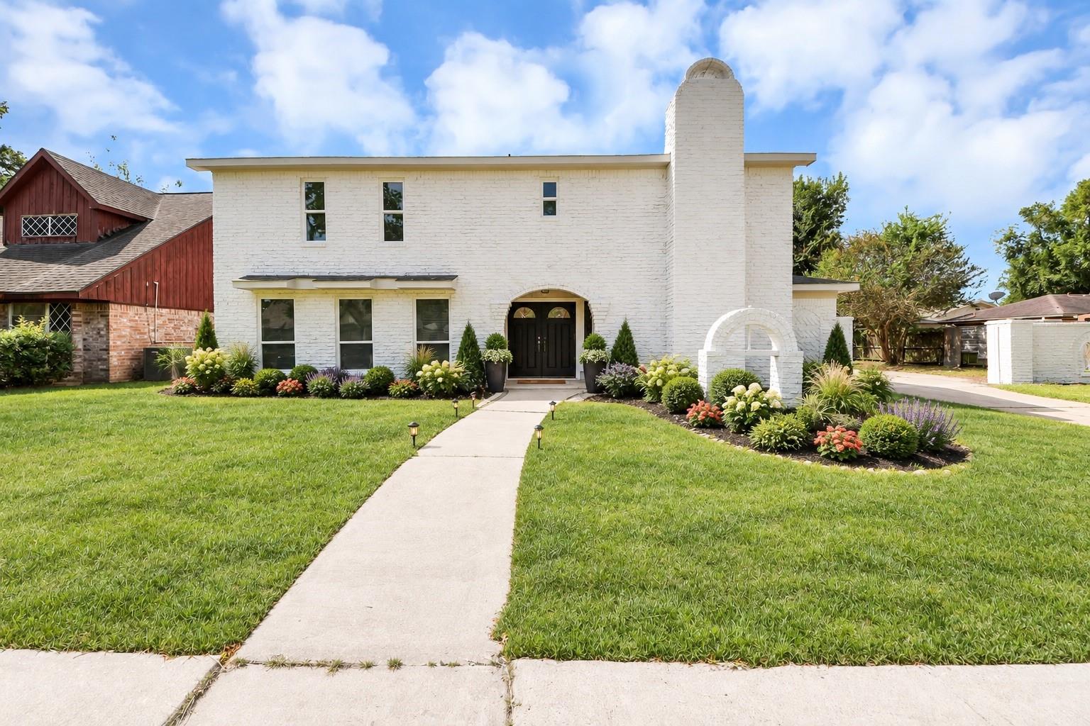 13710 Whitchurch Way — photo