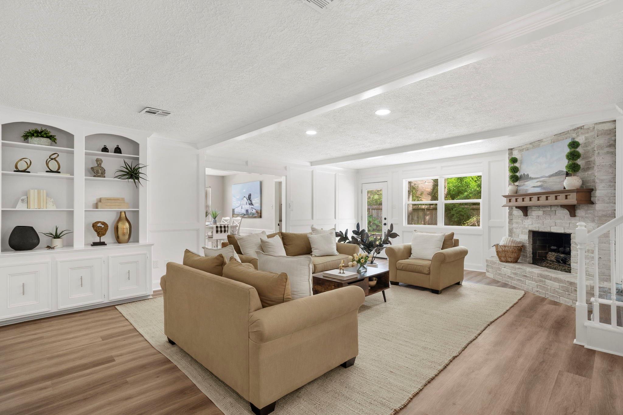 8206 Colonial Oaks Lane — photo