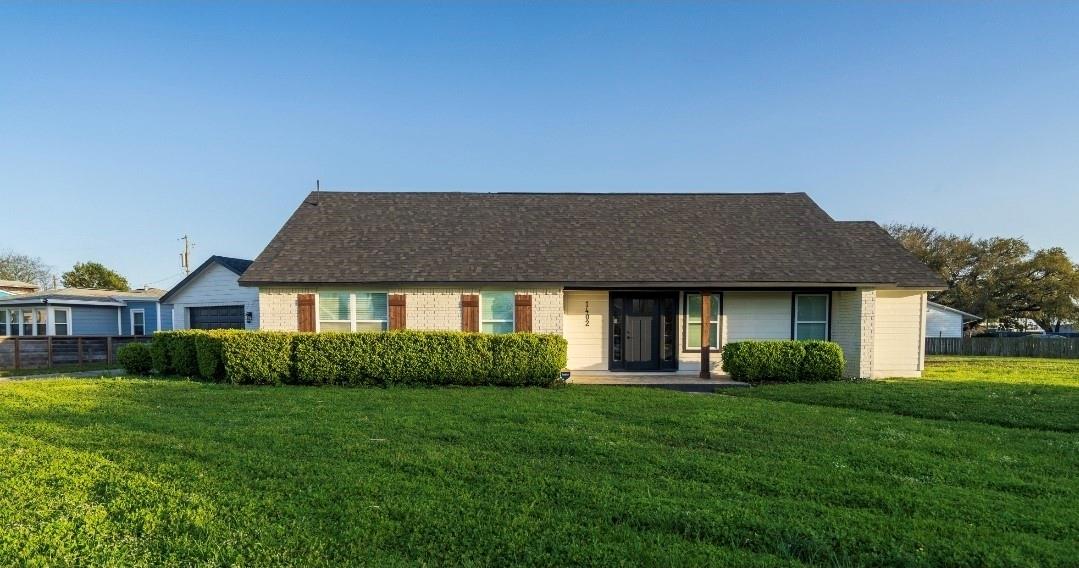 1402 Bayou Shore Drive — photo