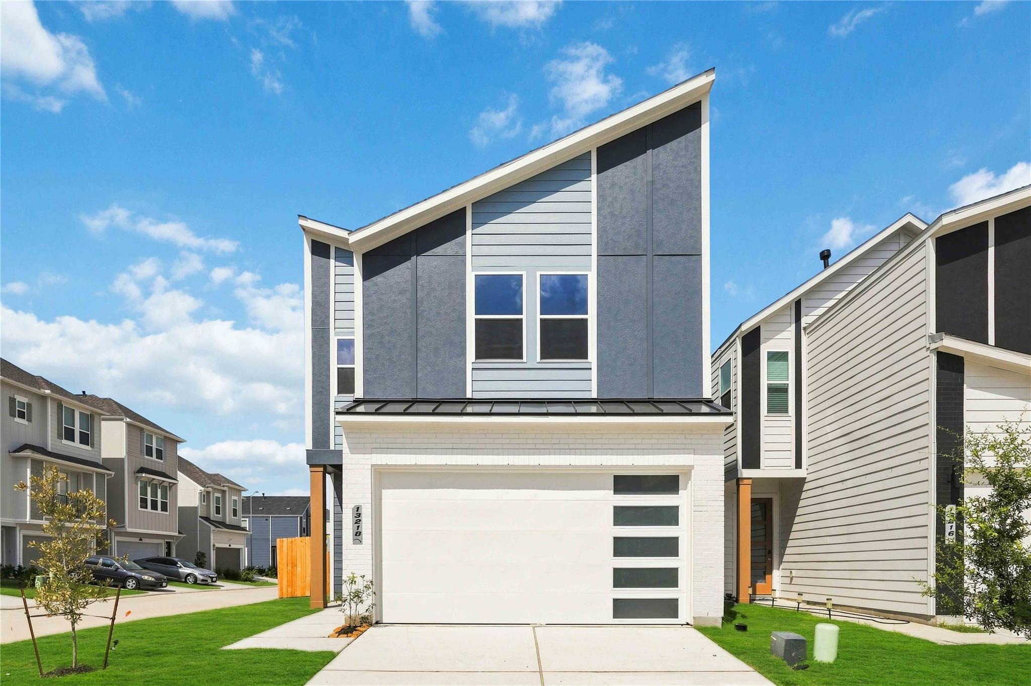 13218 Opera Drive — photo