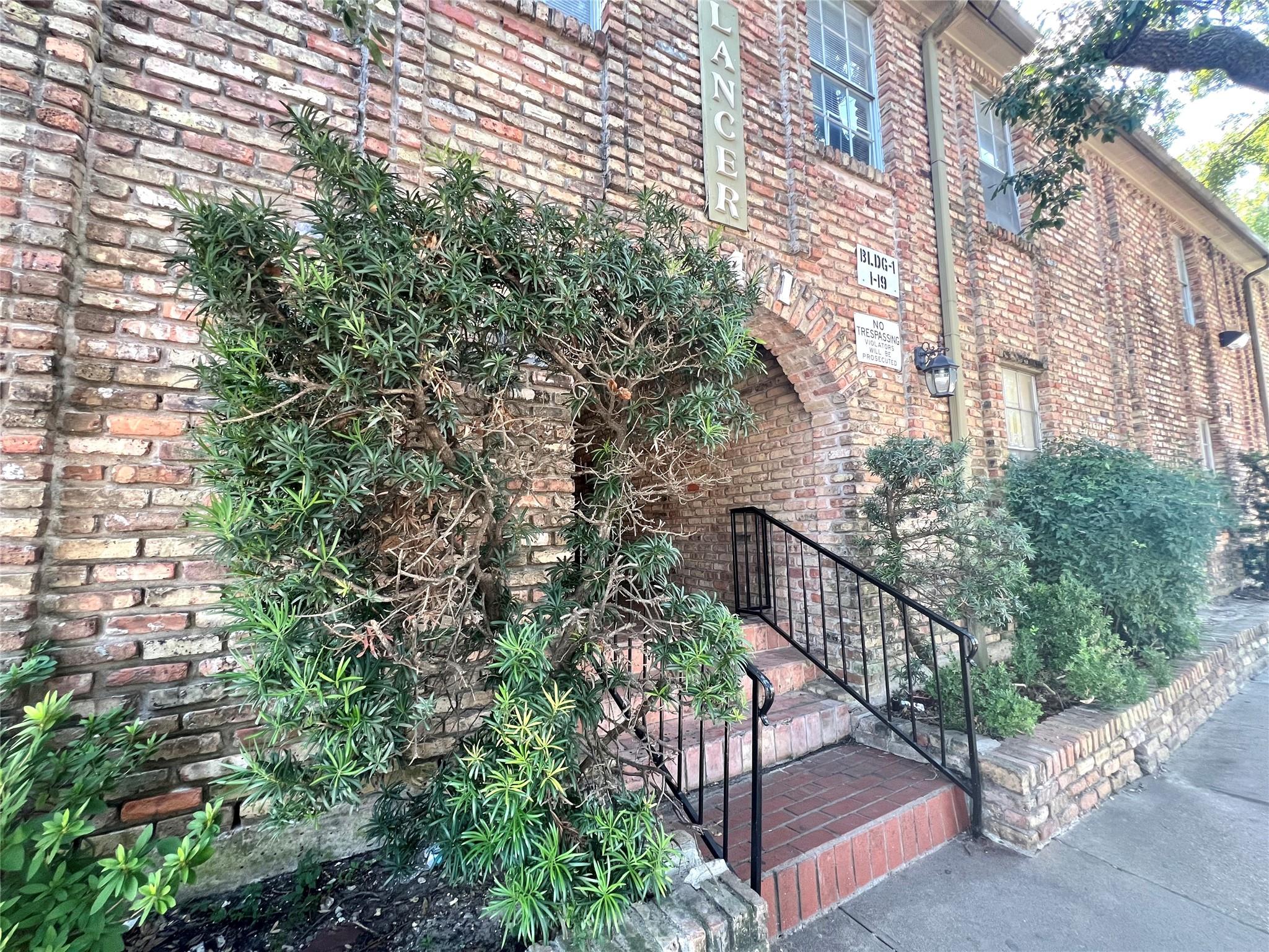 6401 Skyline Drive #19 — photo