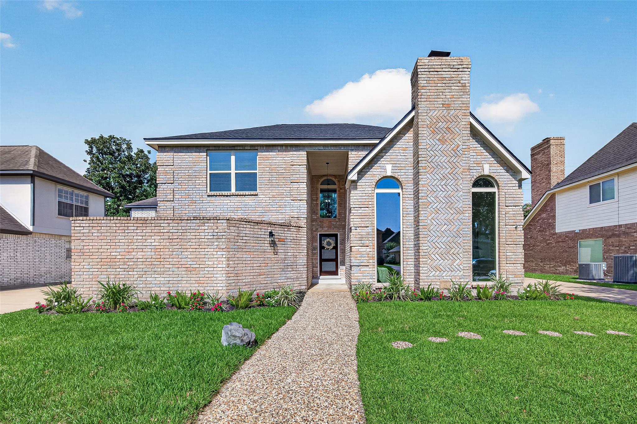 1018 Sherfield Ridge Drive — photo