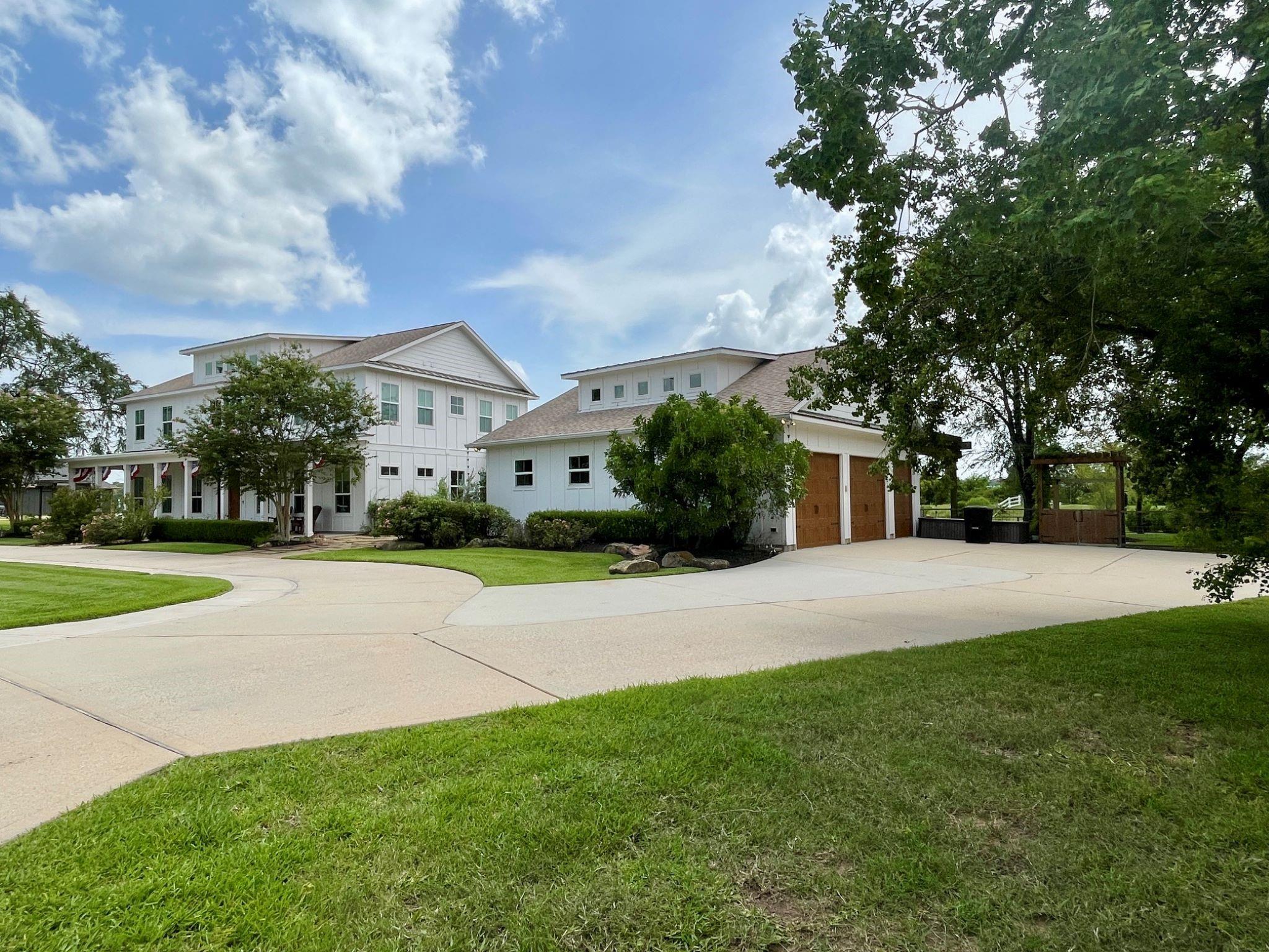 11718 W Border Oak Drive — photo