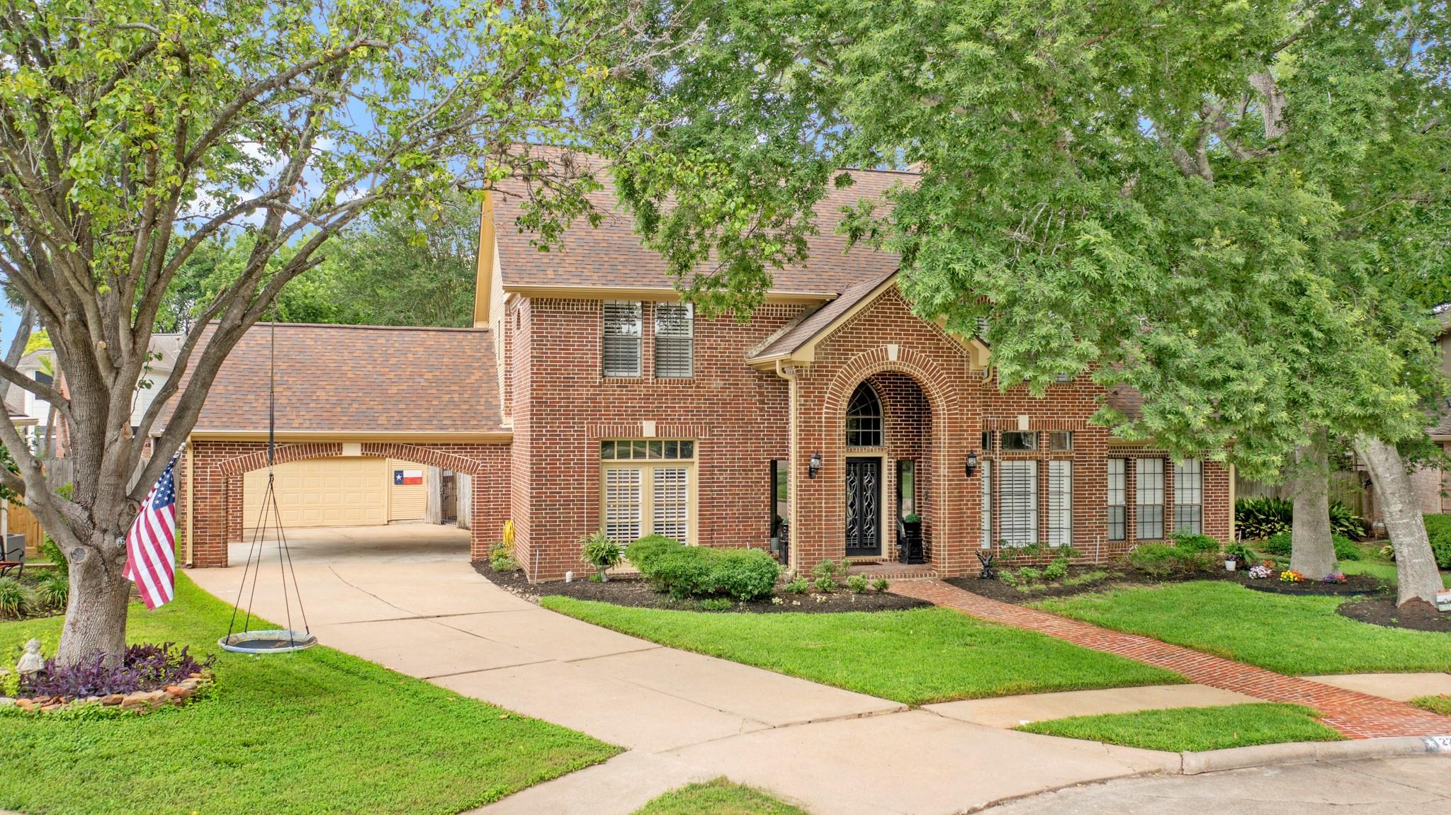 2222 Mossy Glen Court — photo