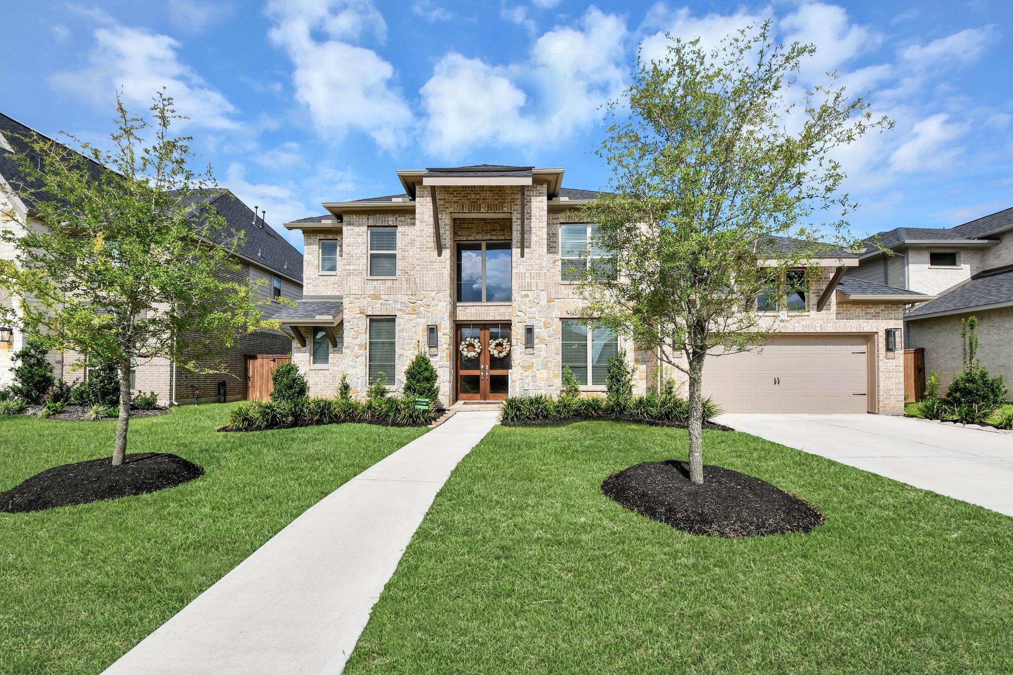 3527 Highcliffe Drive — photo
