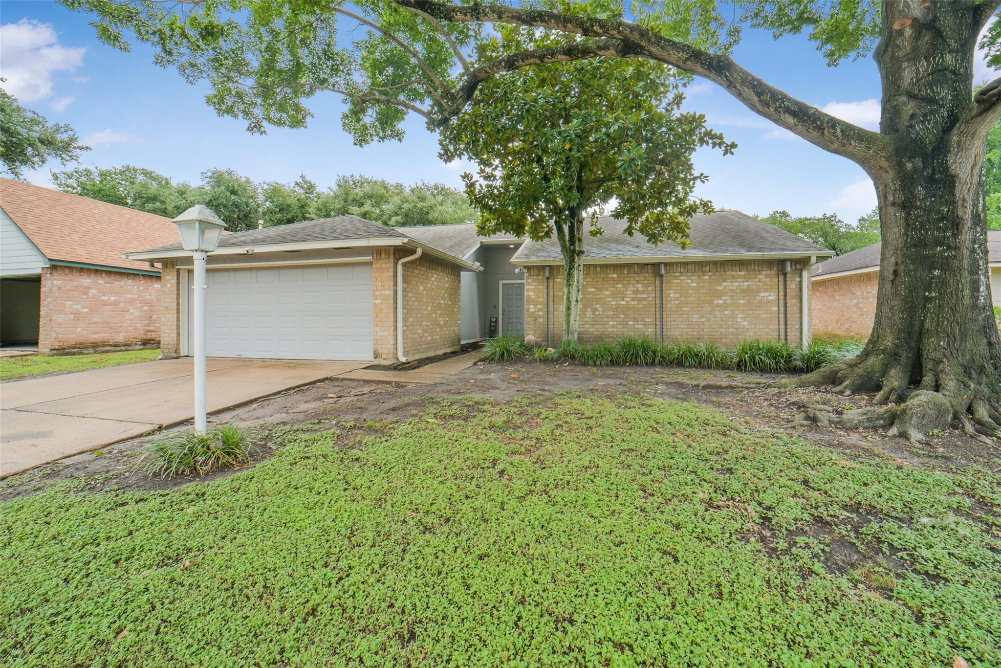 2618 Broomsedge Drive — photo