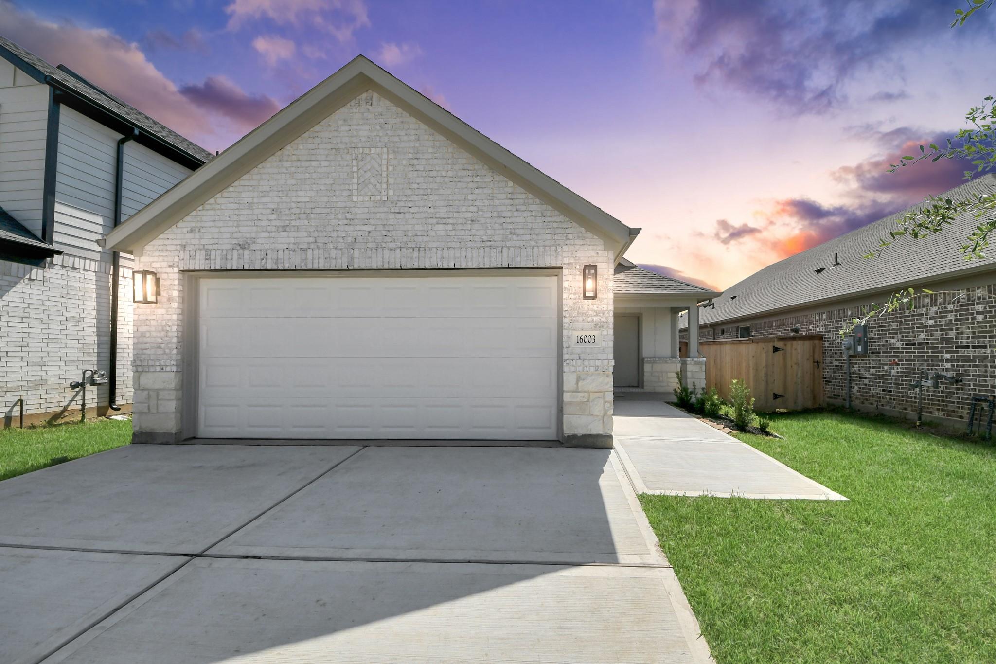 16003 Sycamore Maple Lane — photo