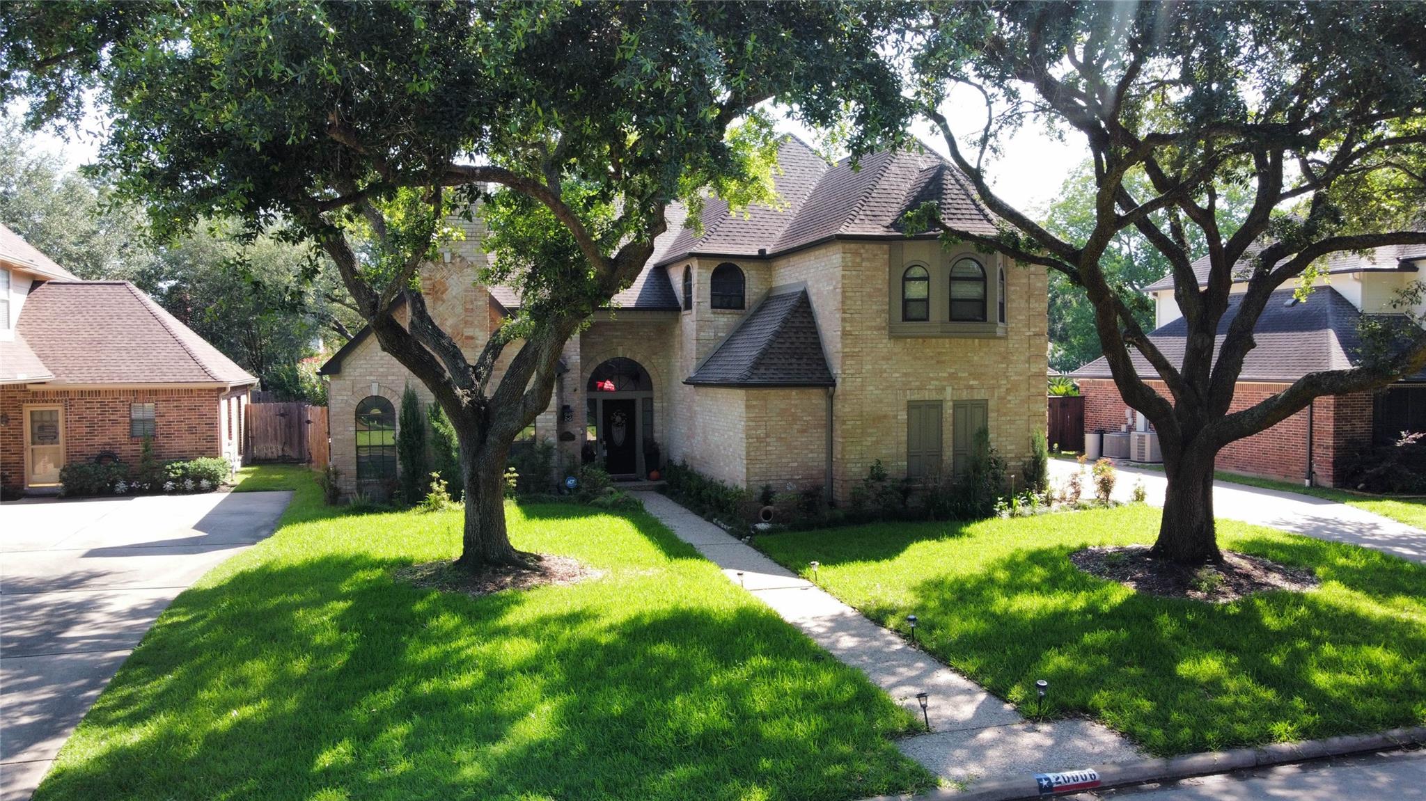 20006 Erika Way Drive — photo