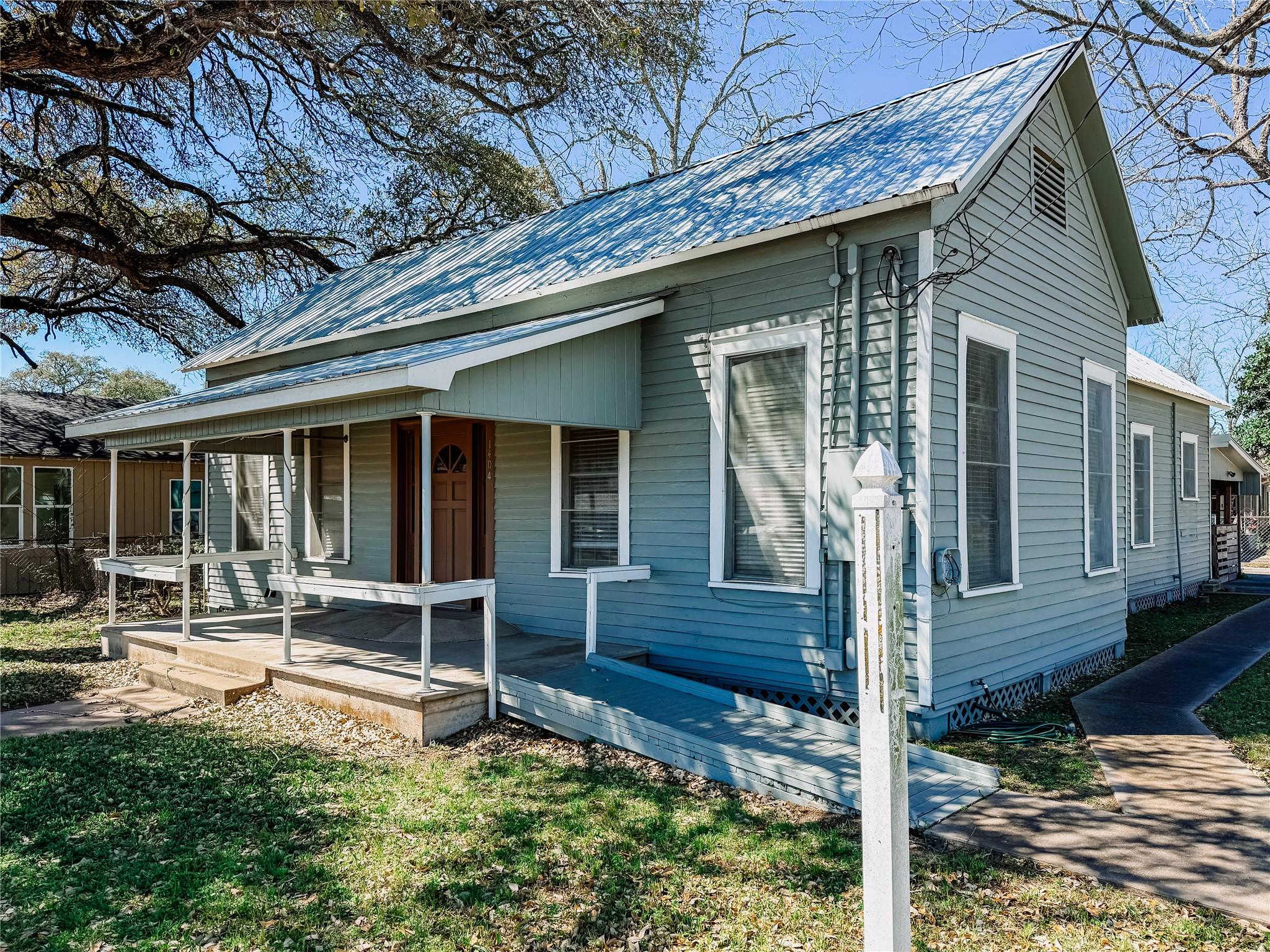 1404 Fannin Street — photo