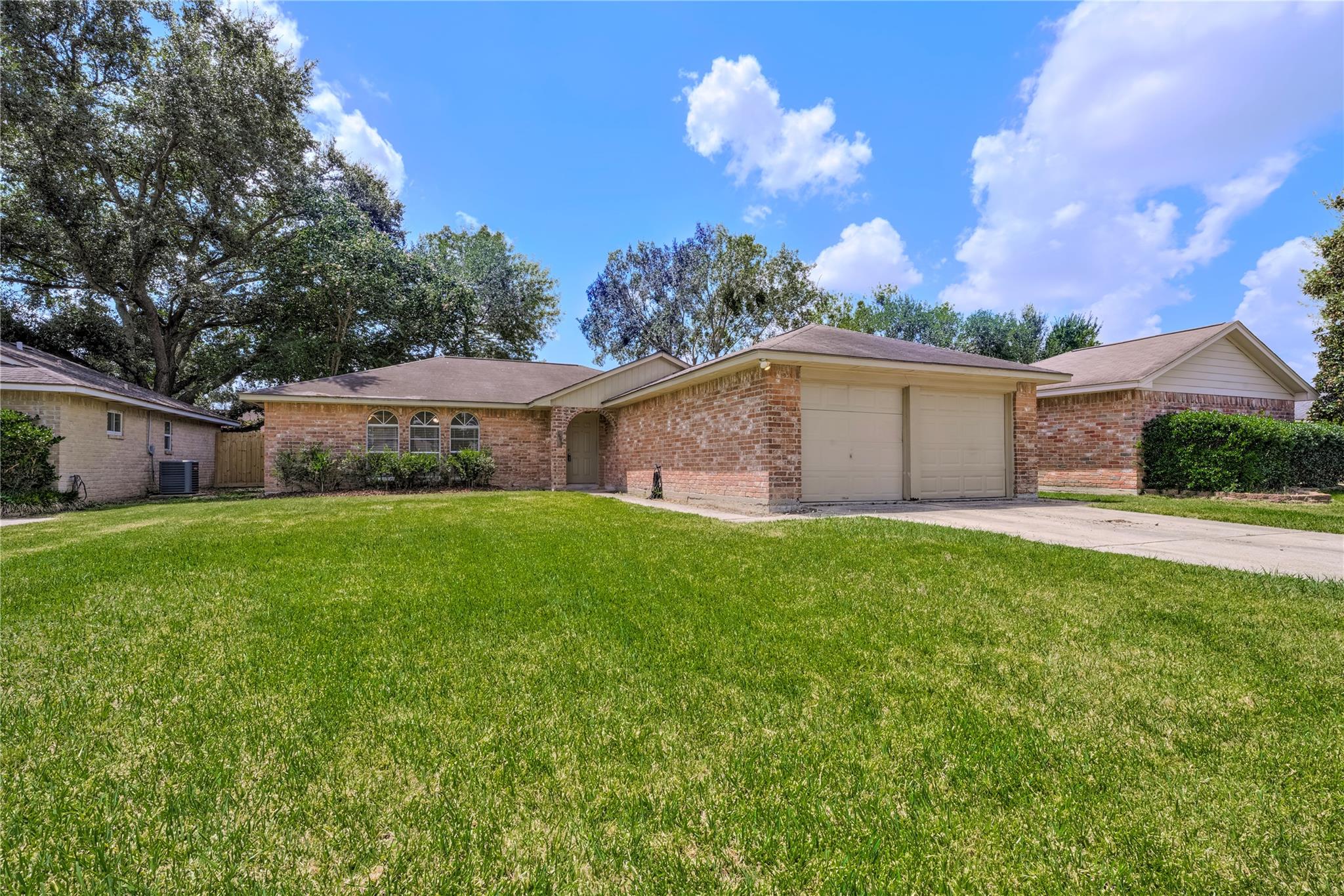14119 Bella Drive — photo