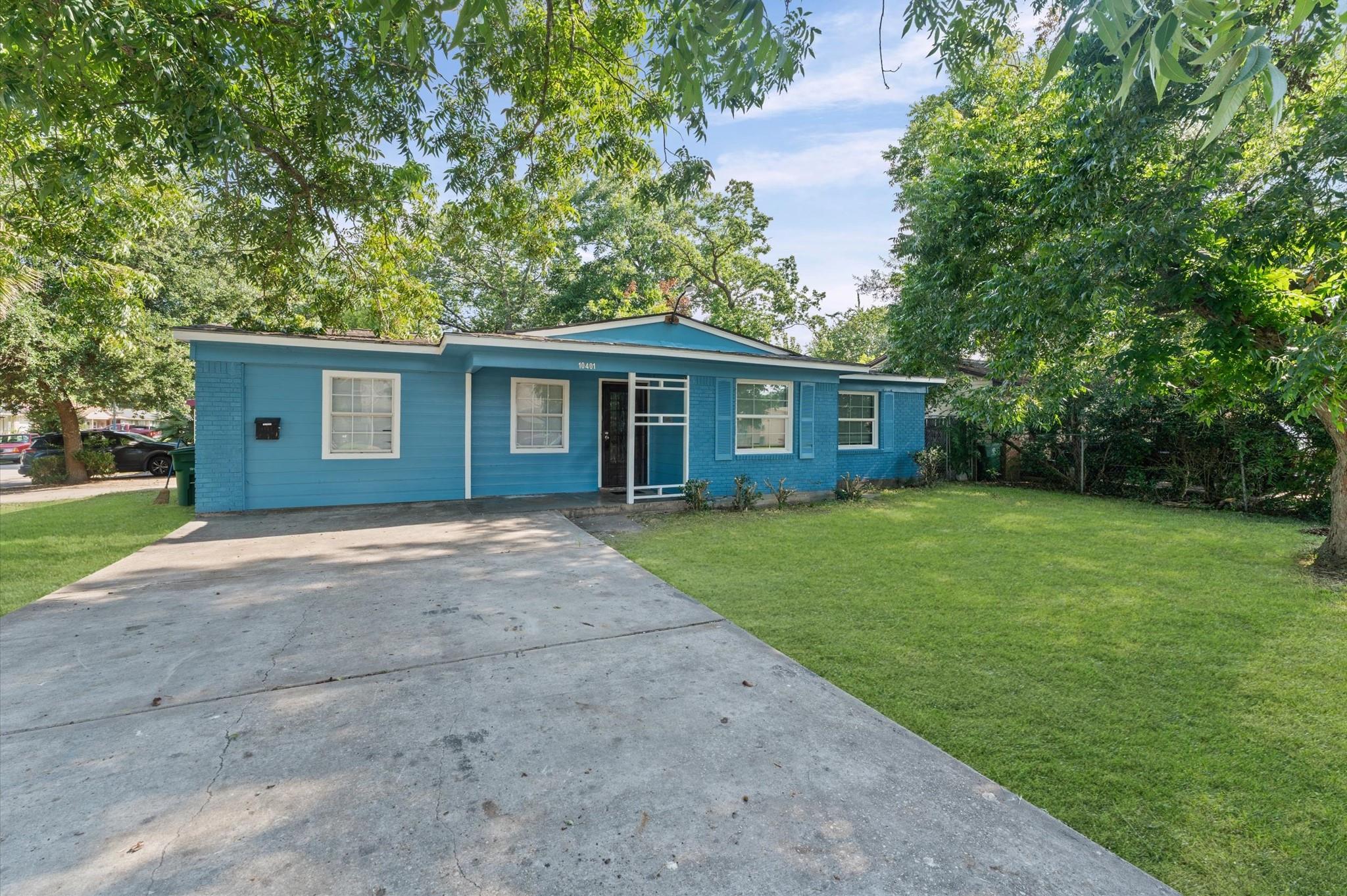 10401 Bessemer Street — photo