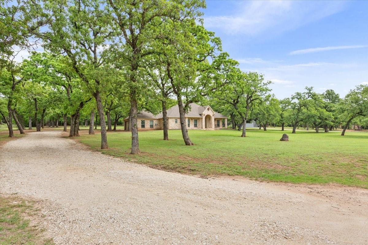 140 Oak Ridge Loop, Whitney, TX 76692 — photo 2