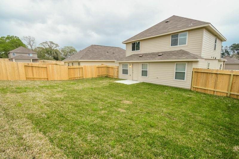 184 Spring Meadows Circle, Willis, TX 77378 — photo 3