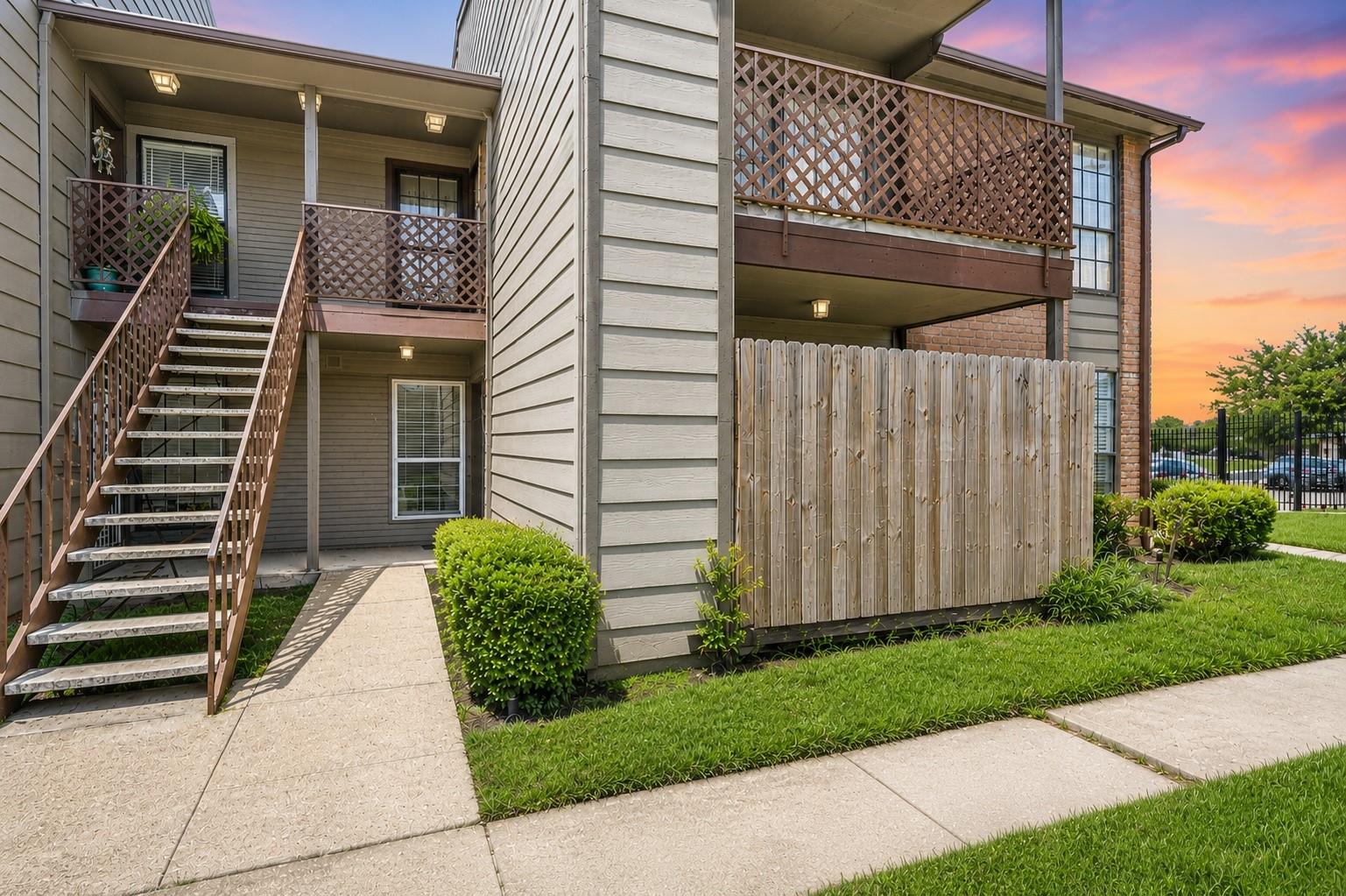 9090 S Braeswood Boulevard #75 — photo