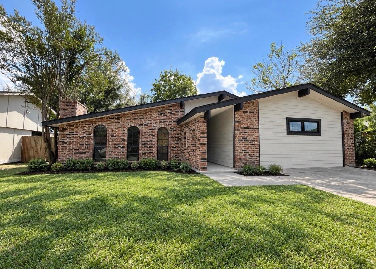 15307 Camino Del Sol Drive — photo