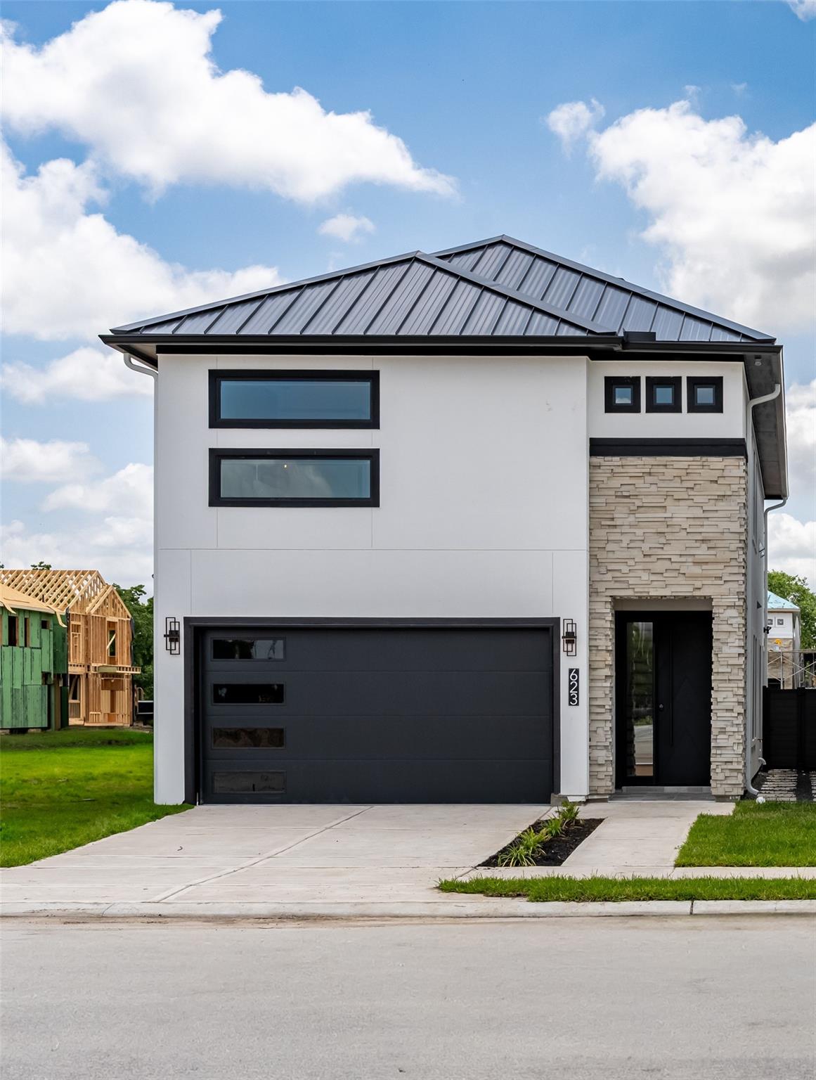 623 Winding Oaks — photo
