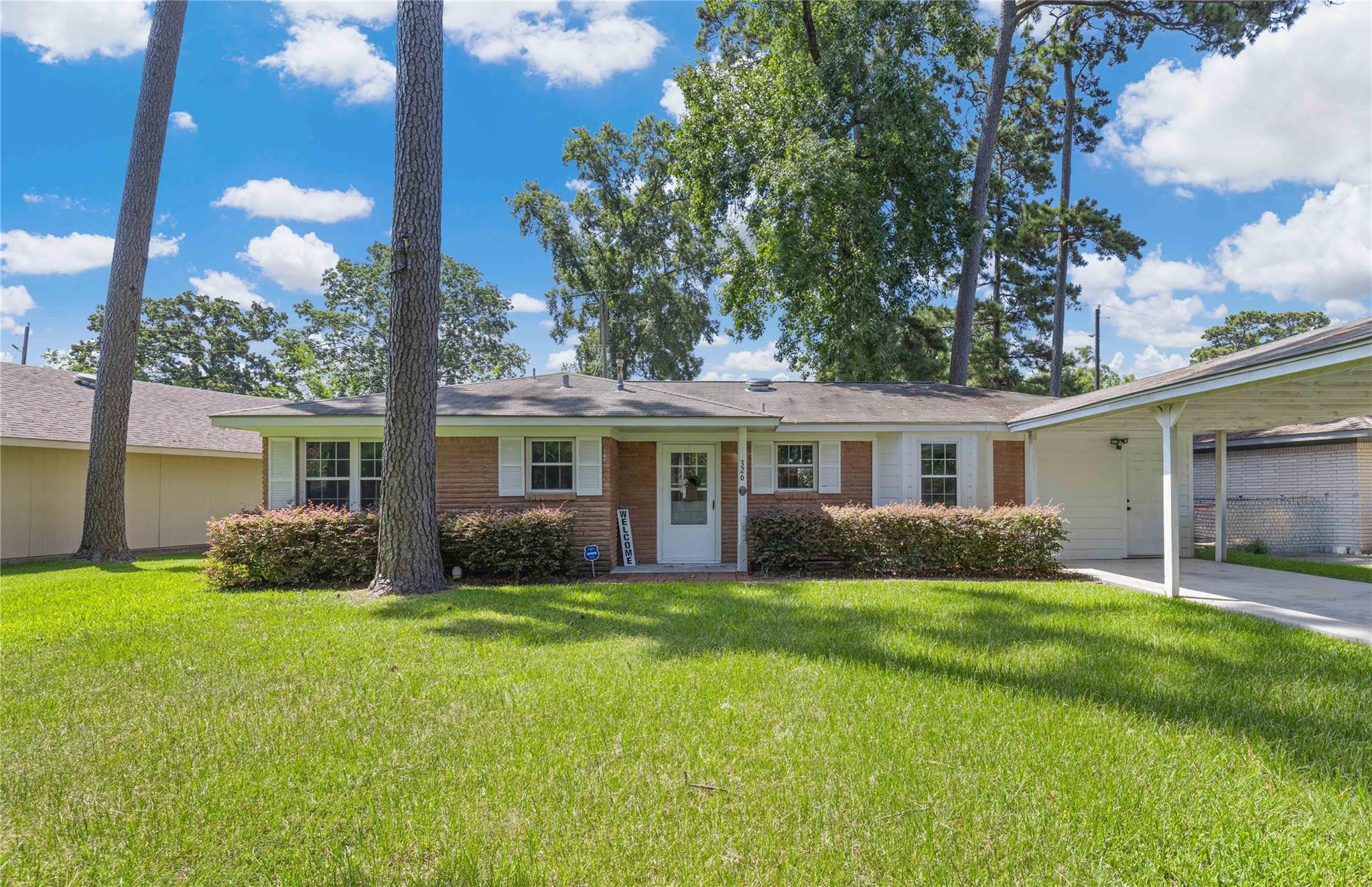 326 Broad Ripple Drive, Houston, TX 77336 — photo 3
