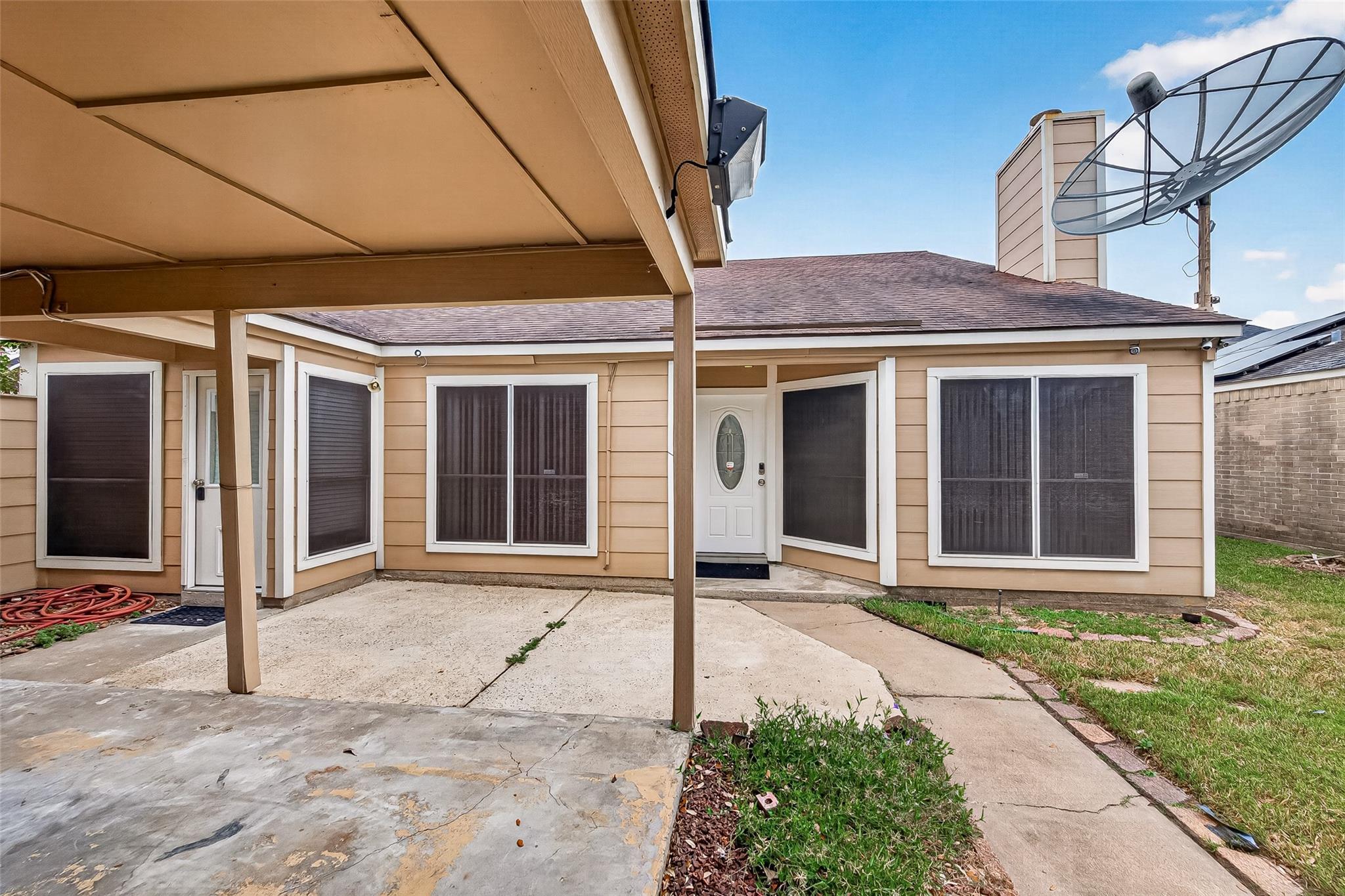 8142 Misty Ridge Lane, Houston, TX 77071 — photo 2