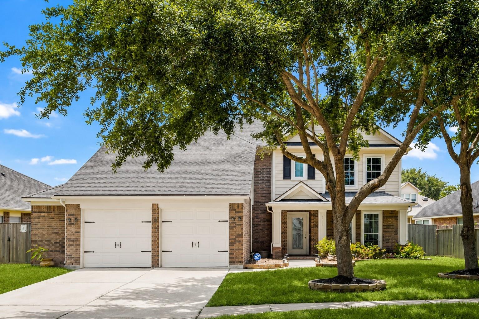 3915 Eastland Lake Drive — photo