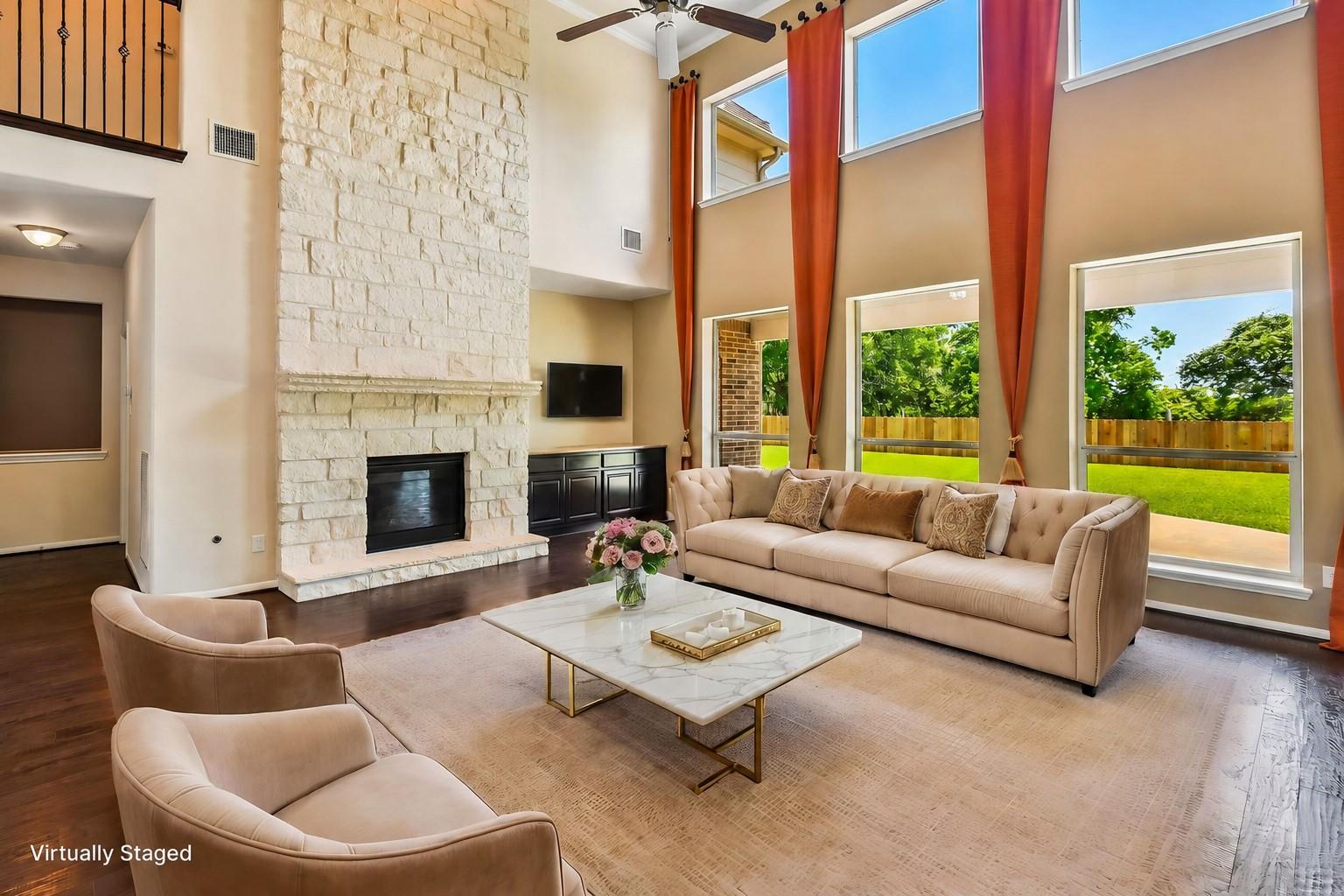 2306 Lakeway Drive — photo