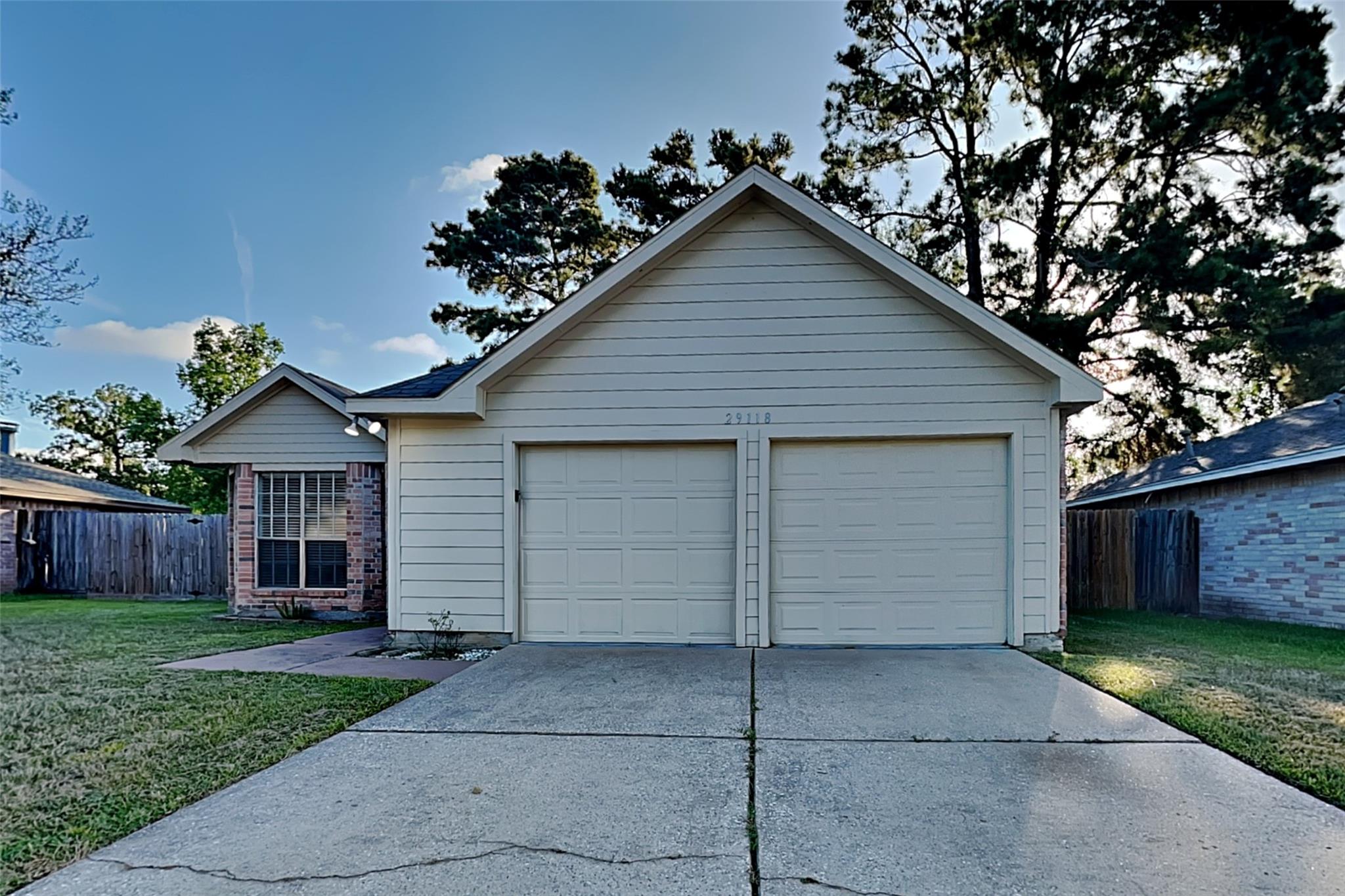 29118 Stapleford Street — photo