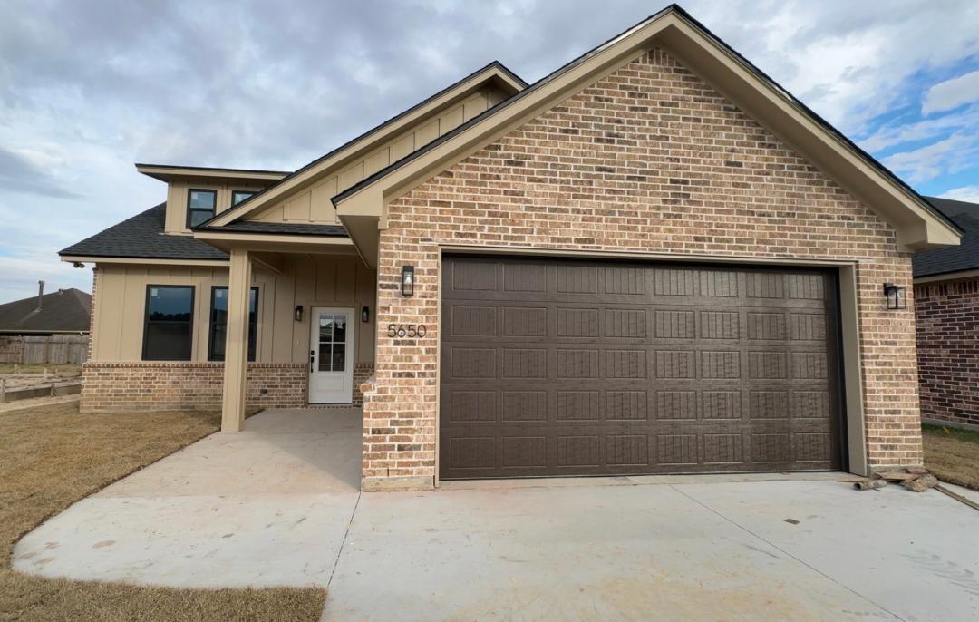 5650 Essie Lane — photo