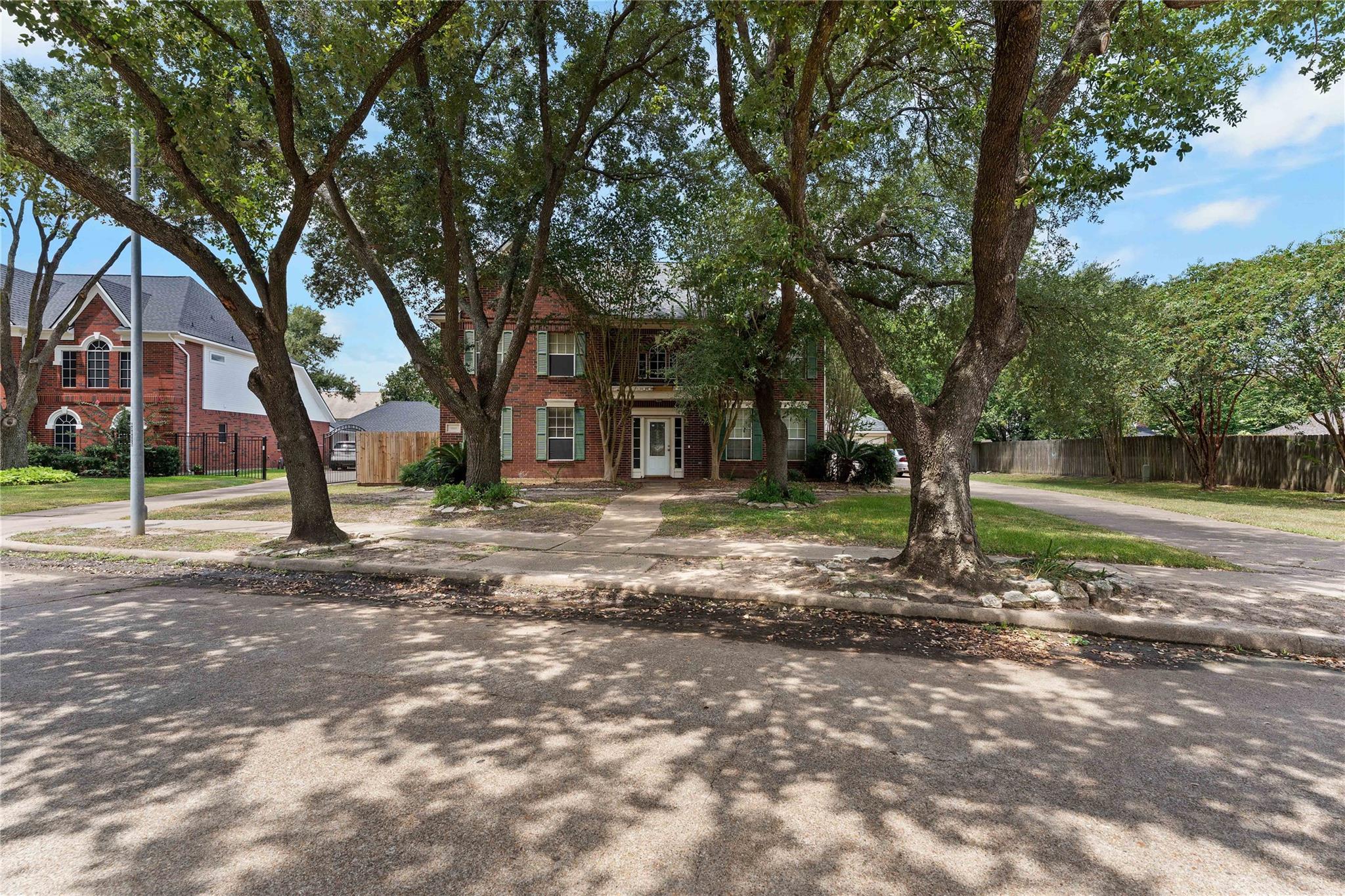 5819 Eldridge Glen Drive — photo