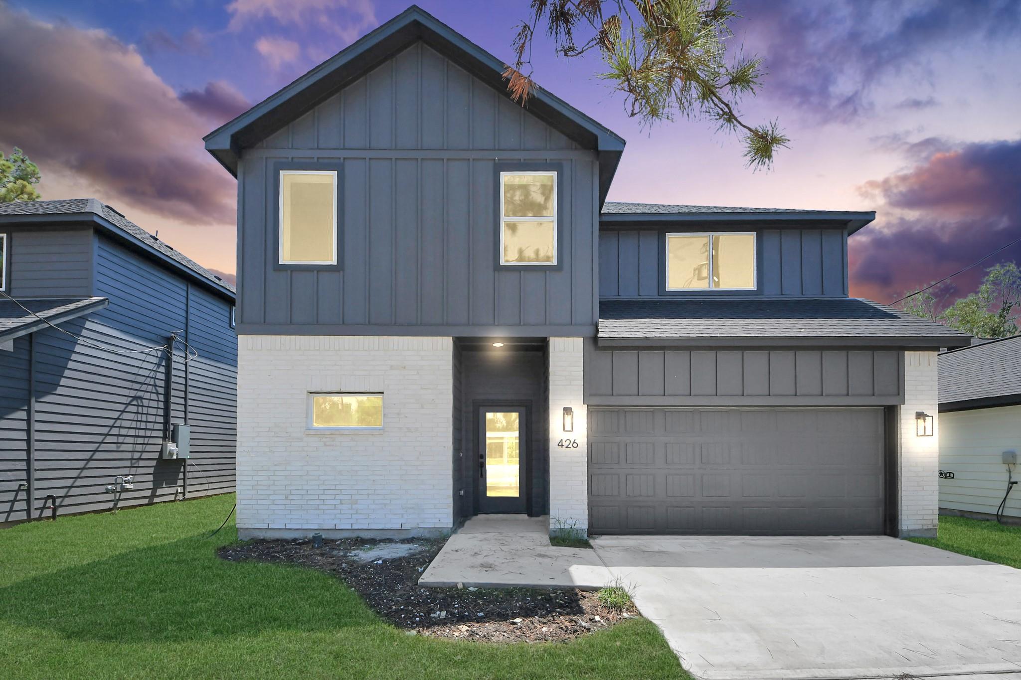 426 Woodlake Drive — photo