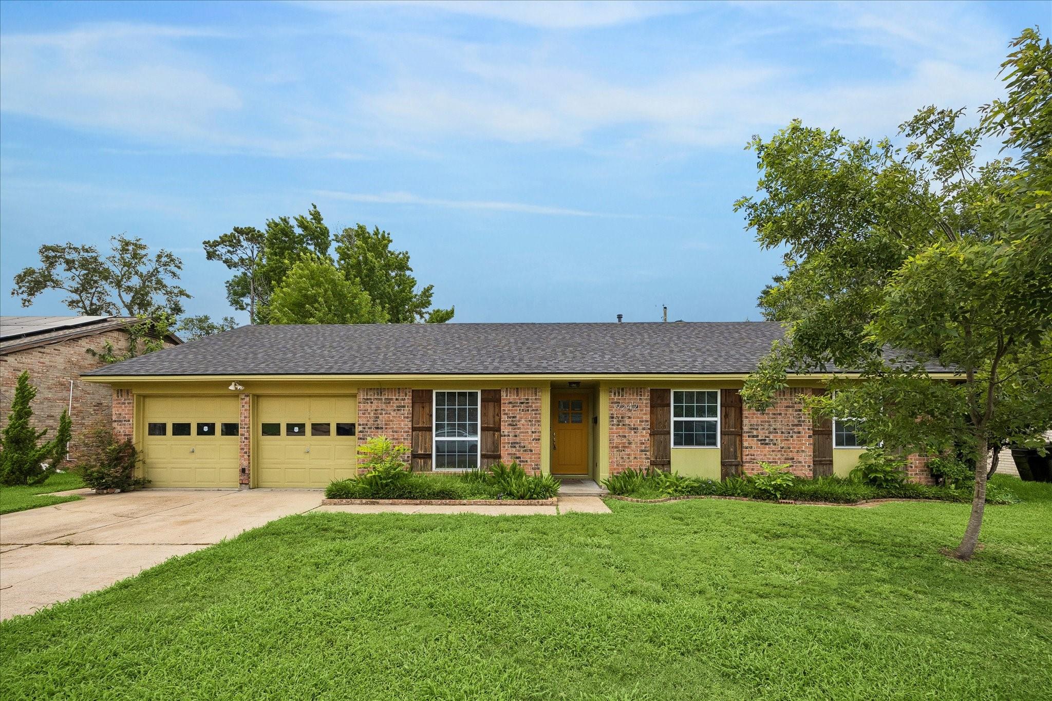 9242 Blankenship Drive — photo