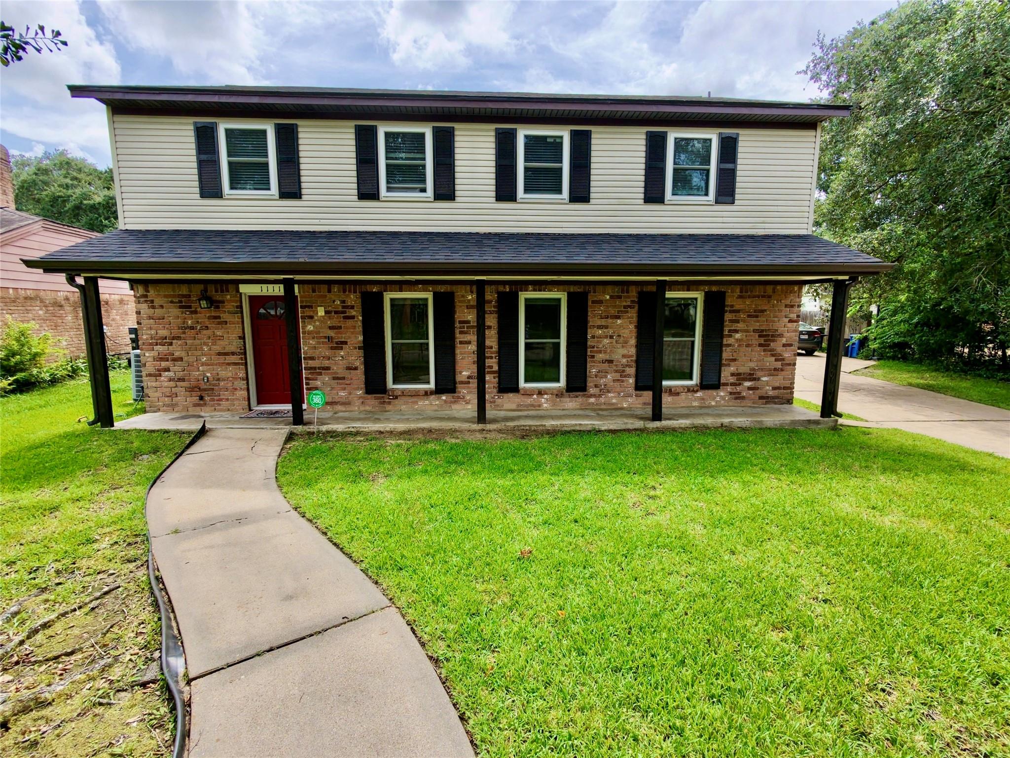 1111 Appleford Drive — photo