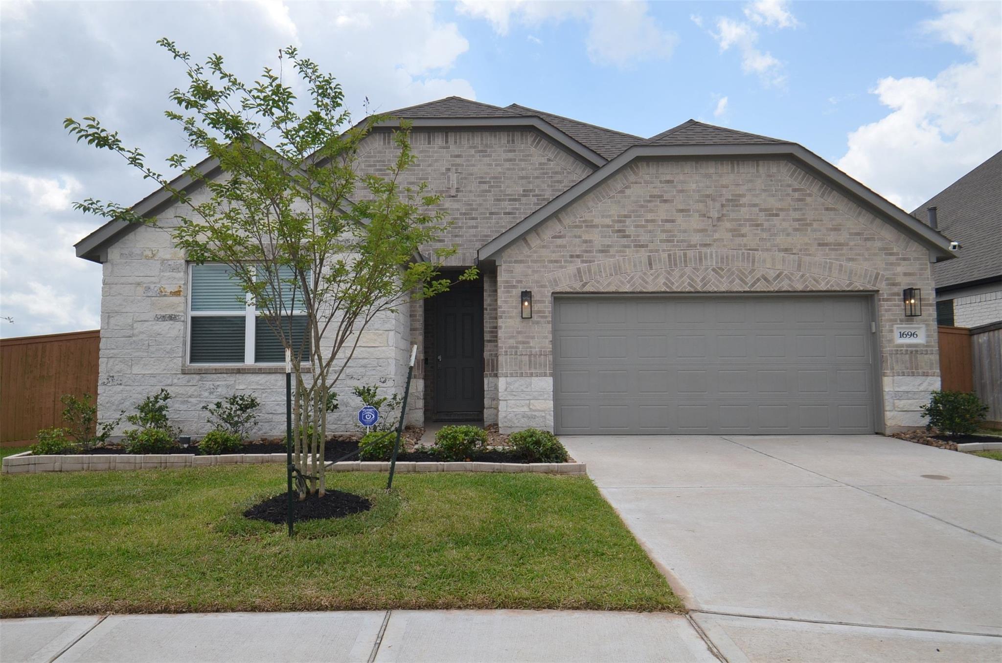 1696 Daylight Lake Drive — photo