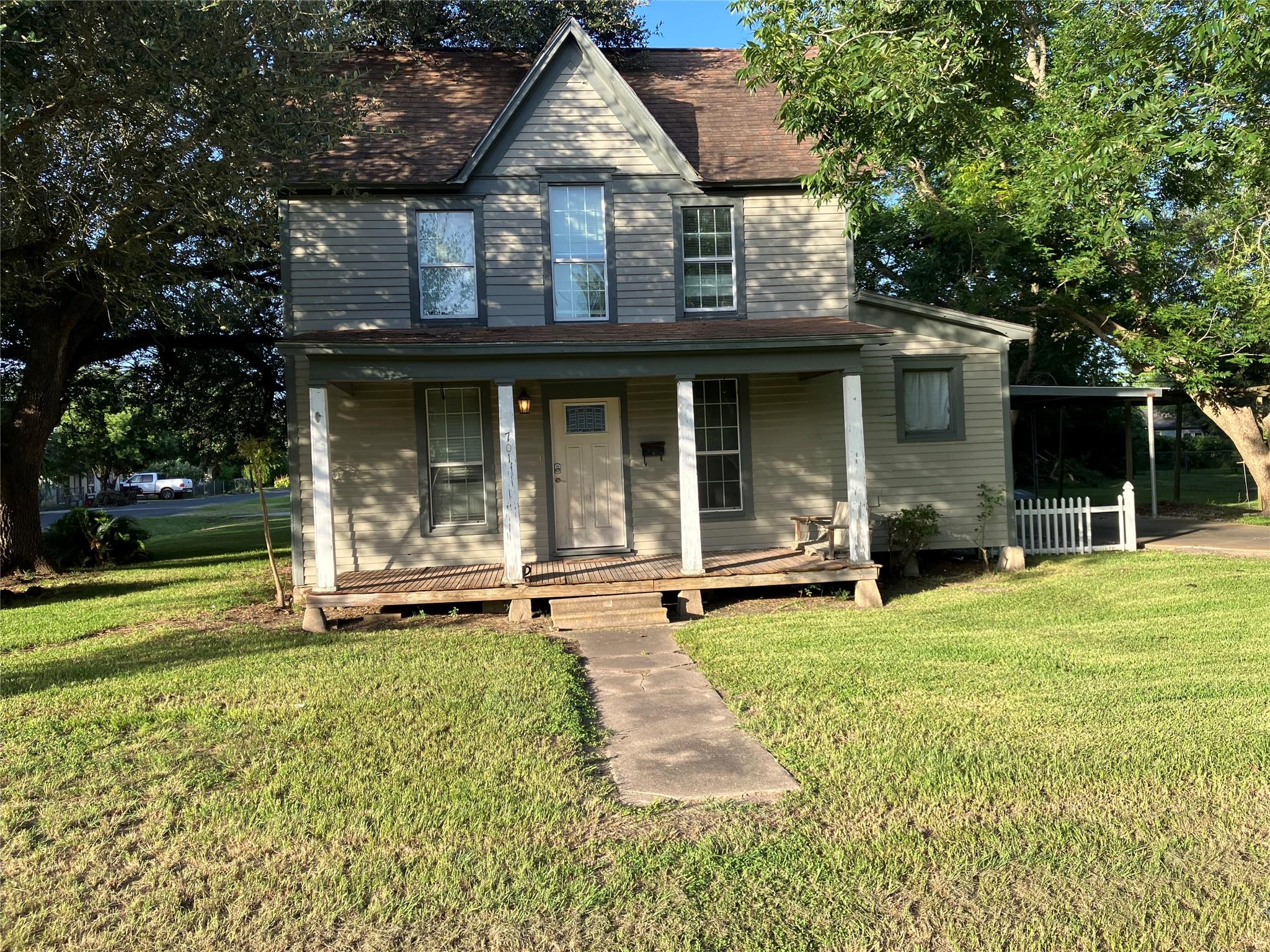 701 August Street — photo