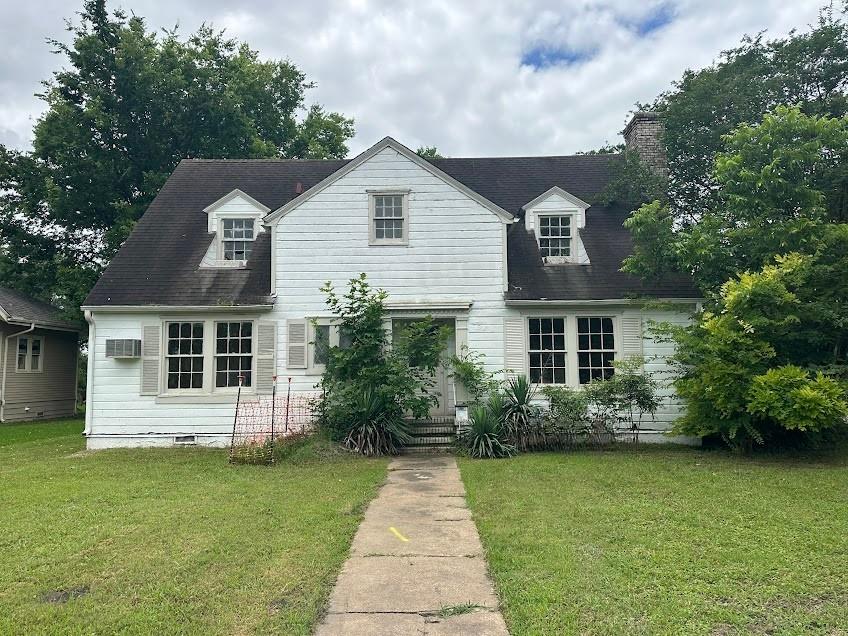 1410 W Main Street — photo