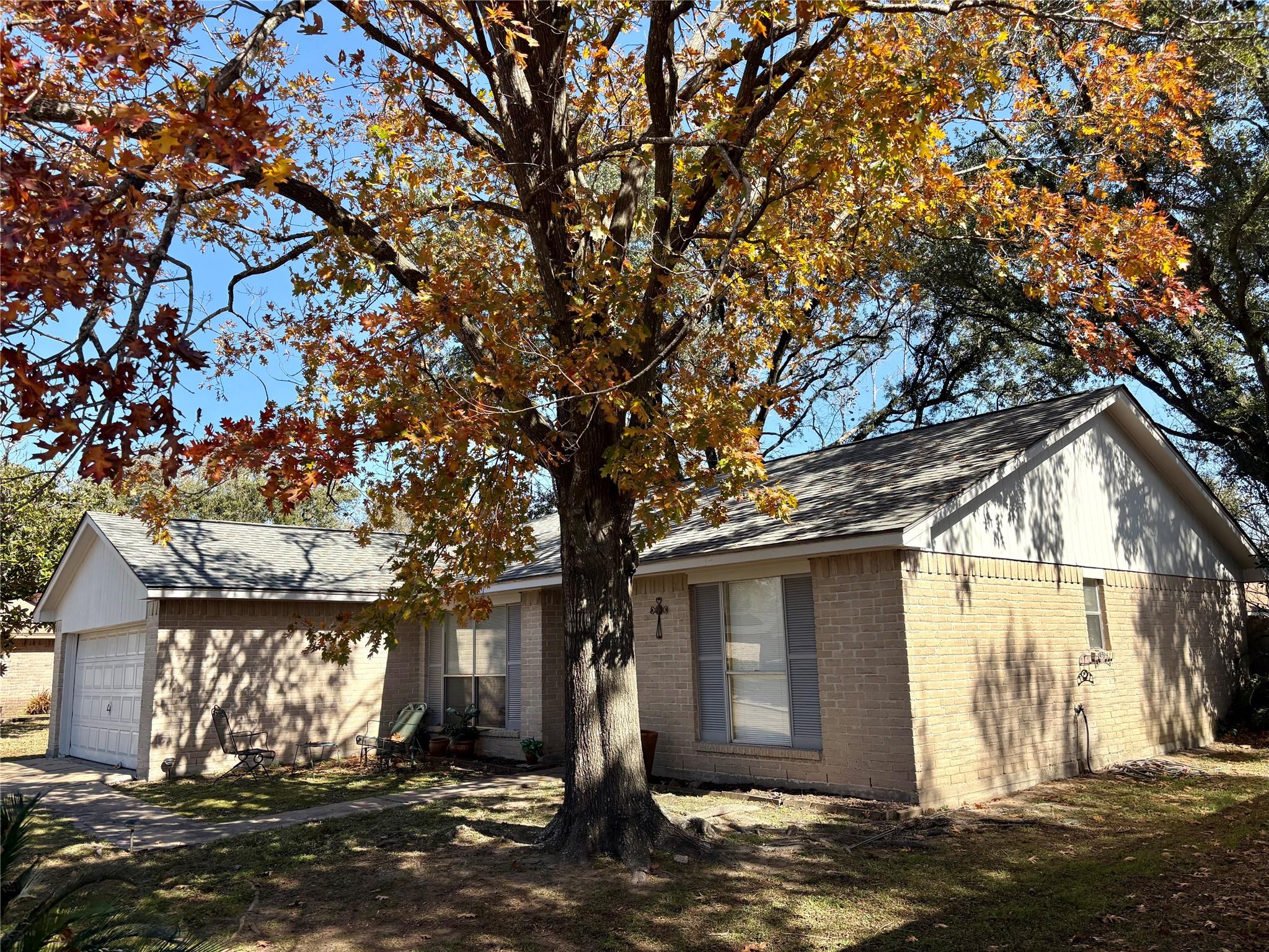 4822 Misty Shadows Drive — photo
