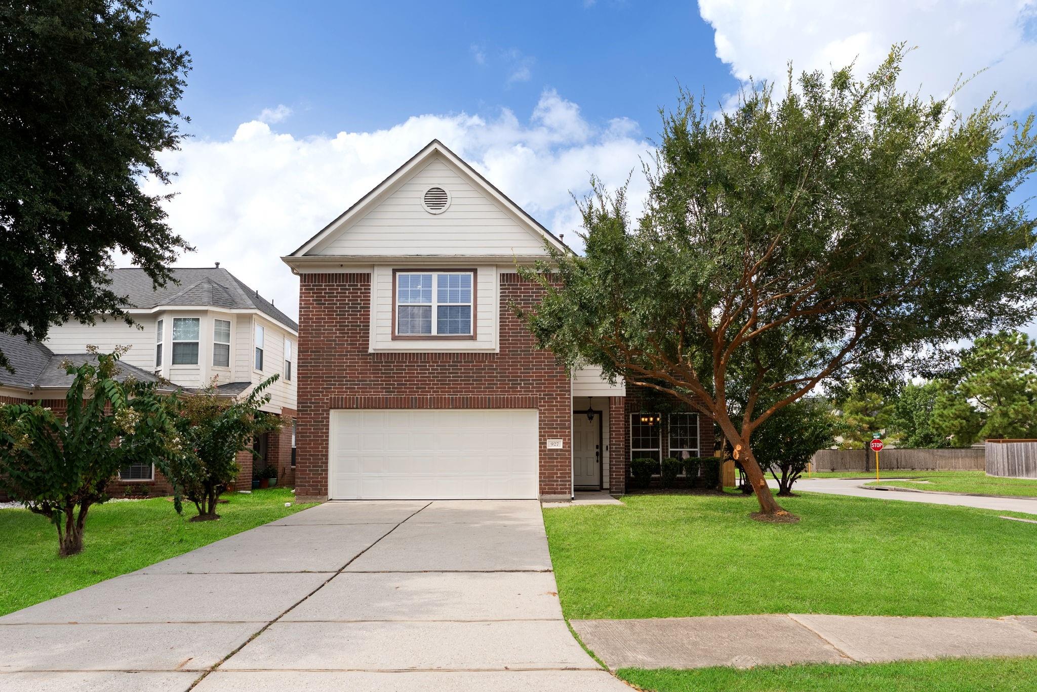 927 Northgate Springs Drive — photo