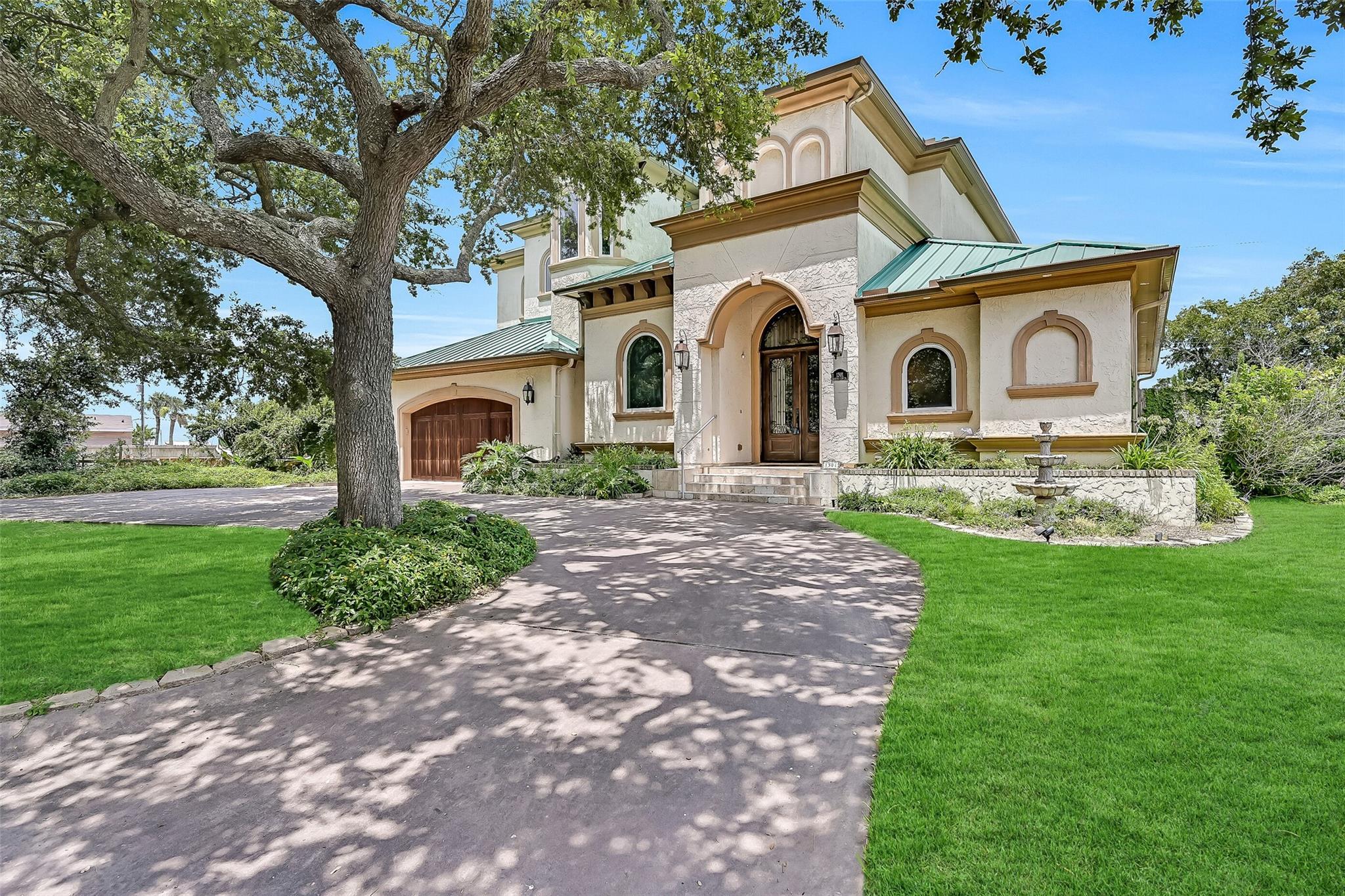 1301 Harbor View Drive — photo