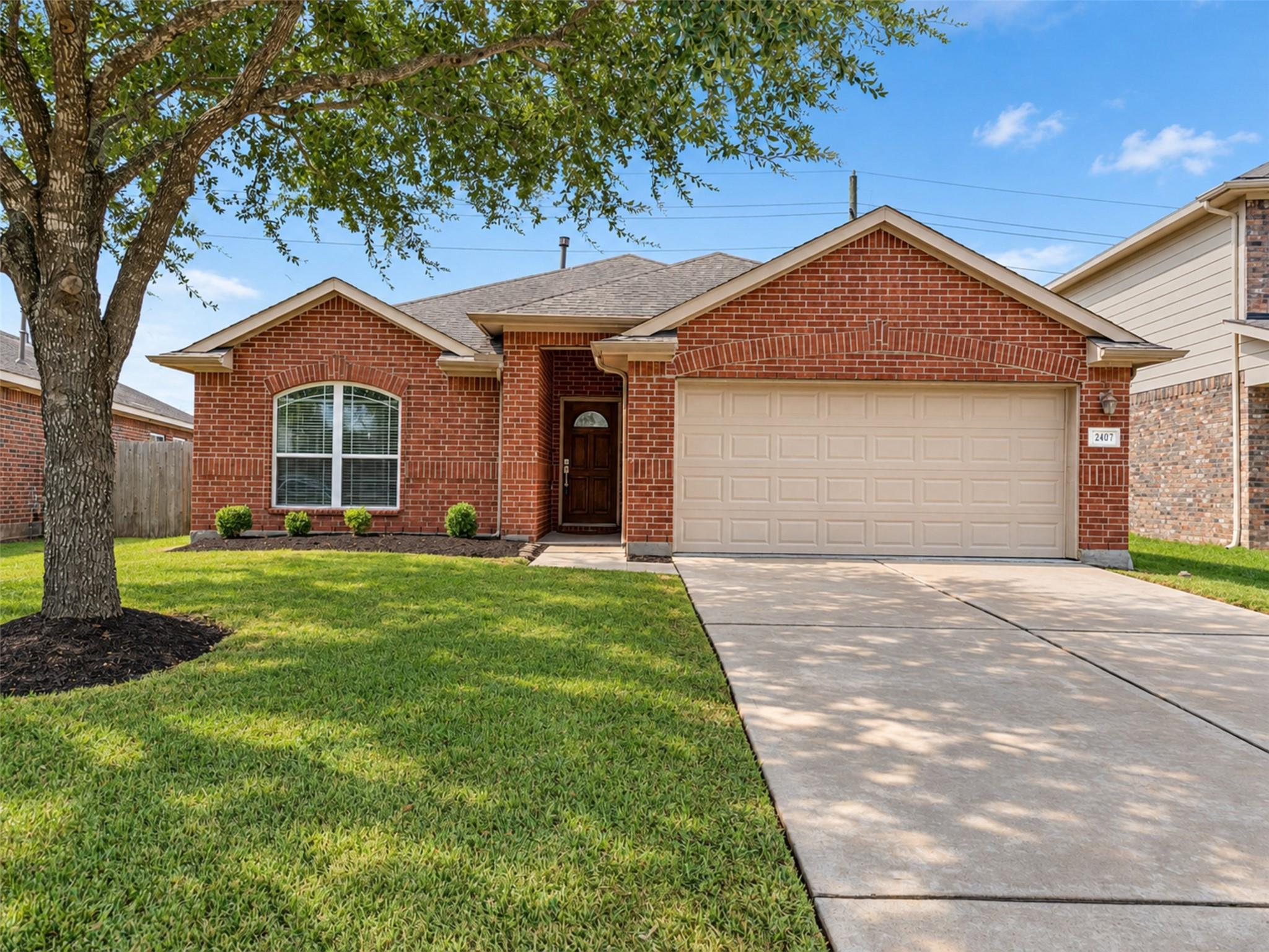 2407 Alcove Foster Court — photo
