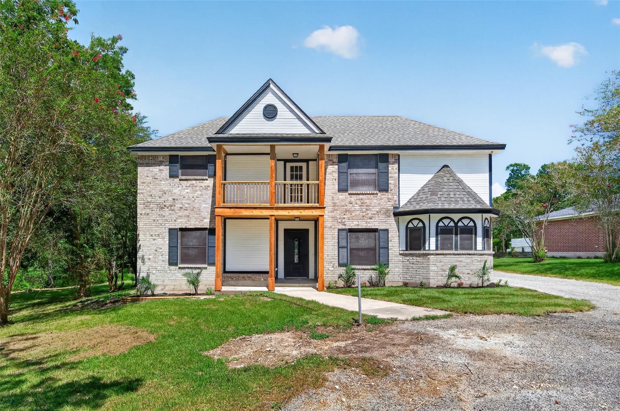 10337 FM 1409 — photo