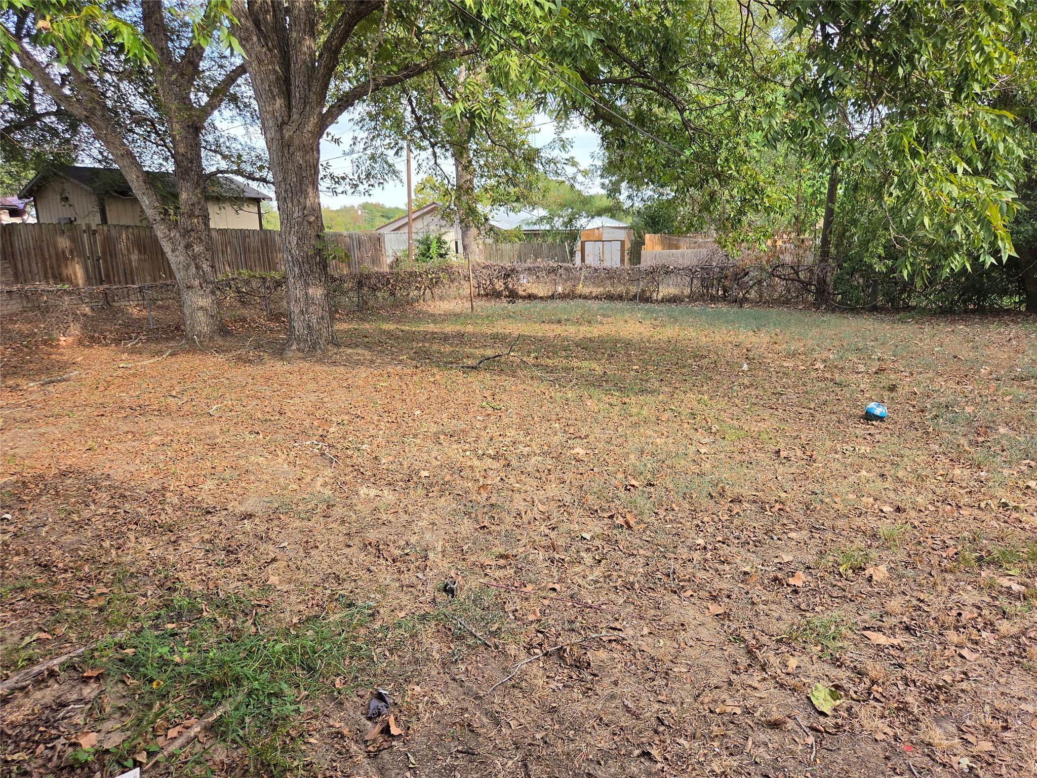 404 E Brown Street, Hearne, TX 77859 — photo 3