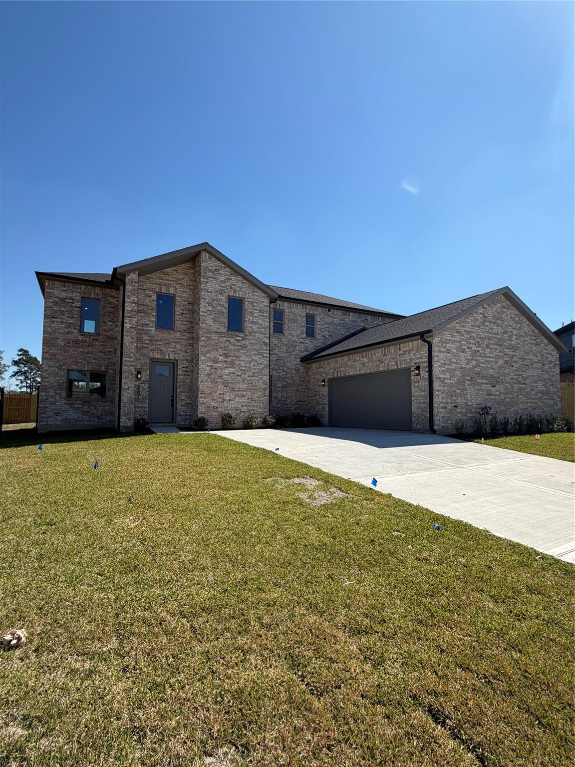 2507 Martinas Ct — photo