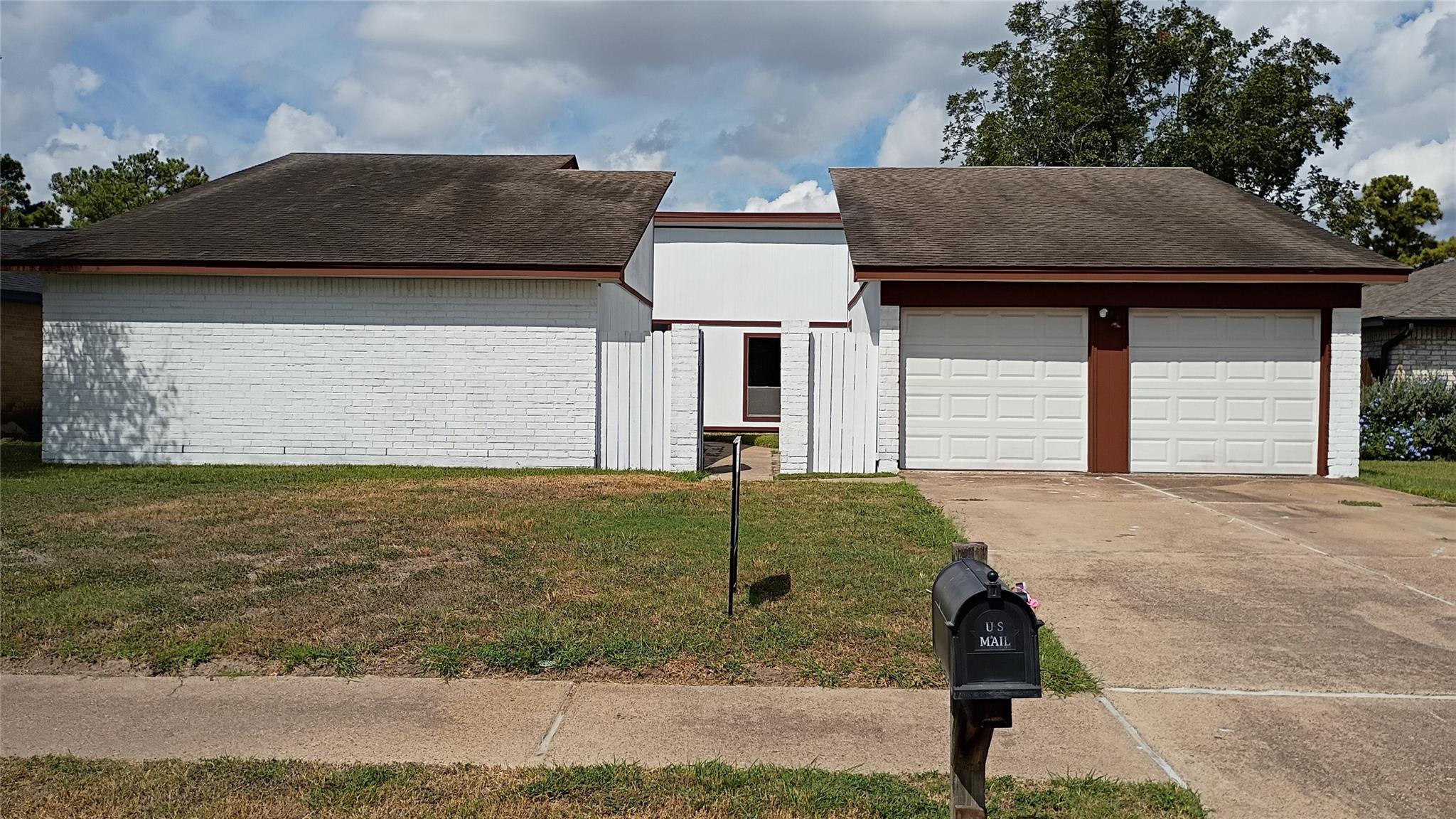11311 Angelique Drive — photo