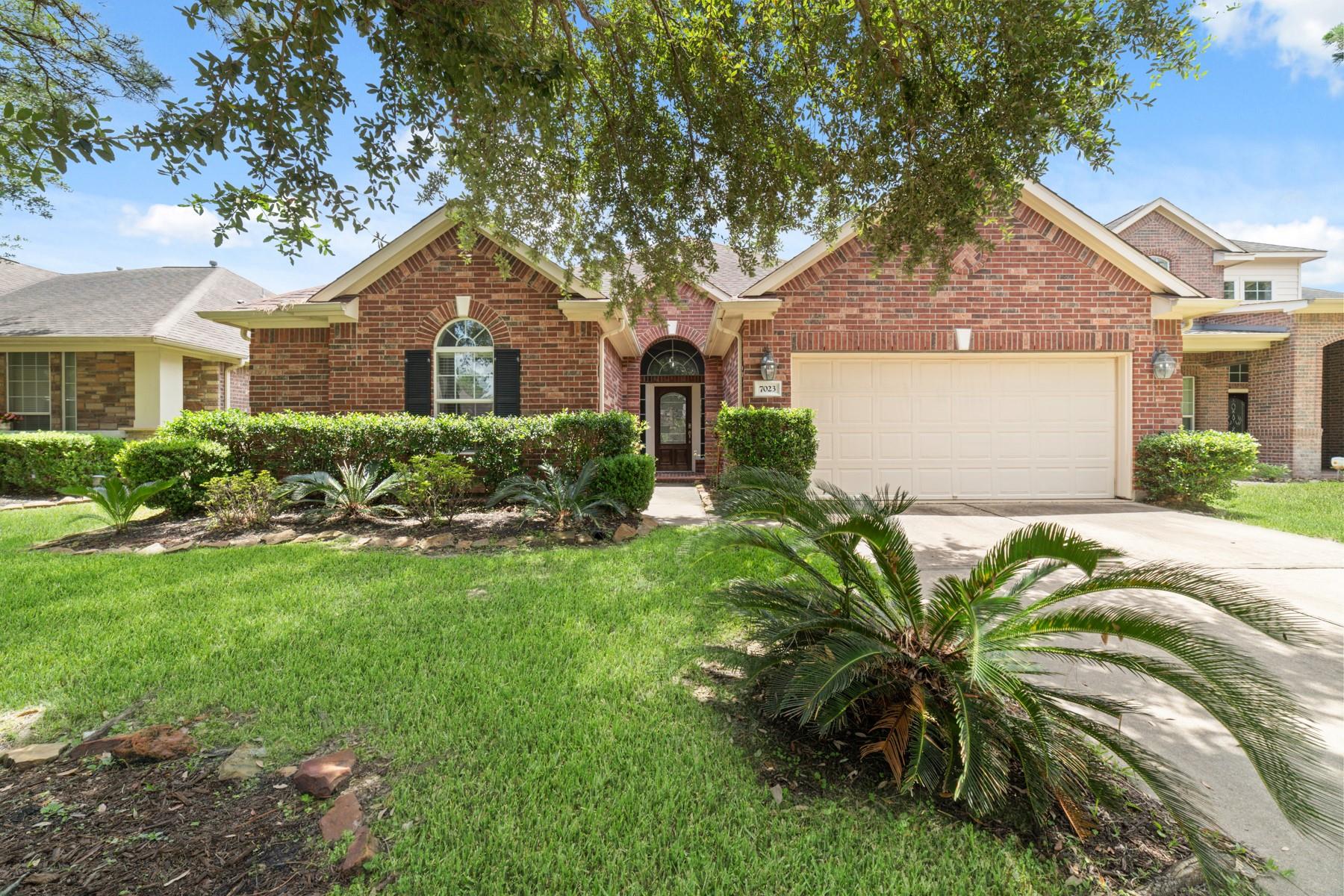 7023 Kendall Lake Court — photo