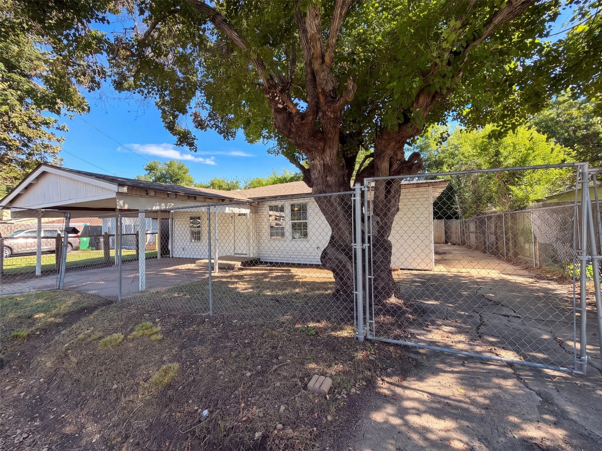 3537 Rebecca Street — photo